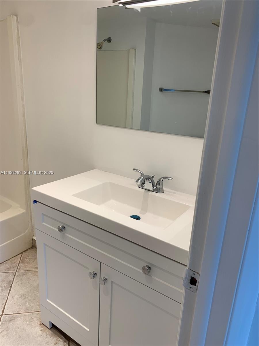 BLEAU FONTAINE CONDO #ONE - Residential Lease