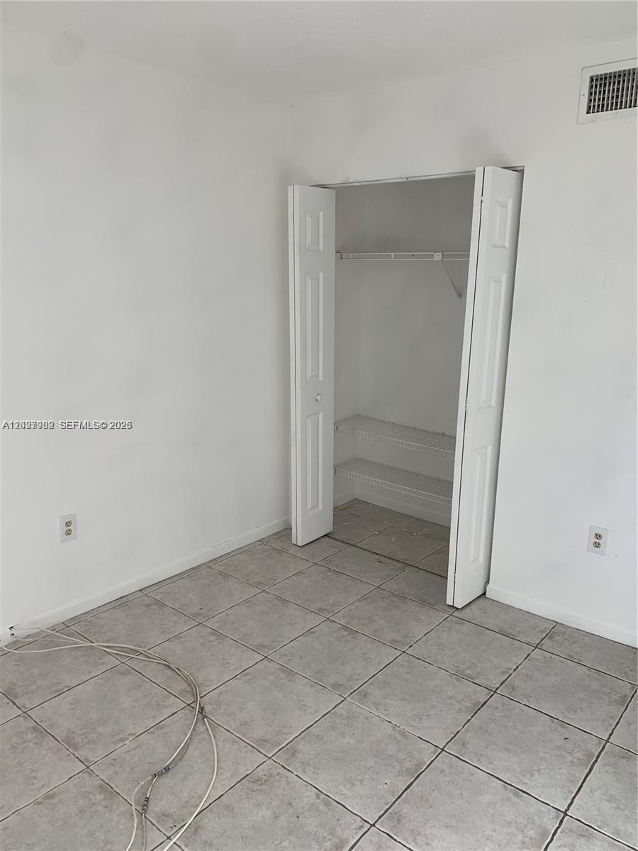 BLEAU FONTAINE CONDO #ONE - Residential Lease
