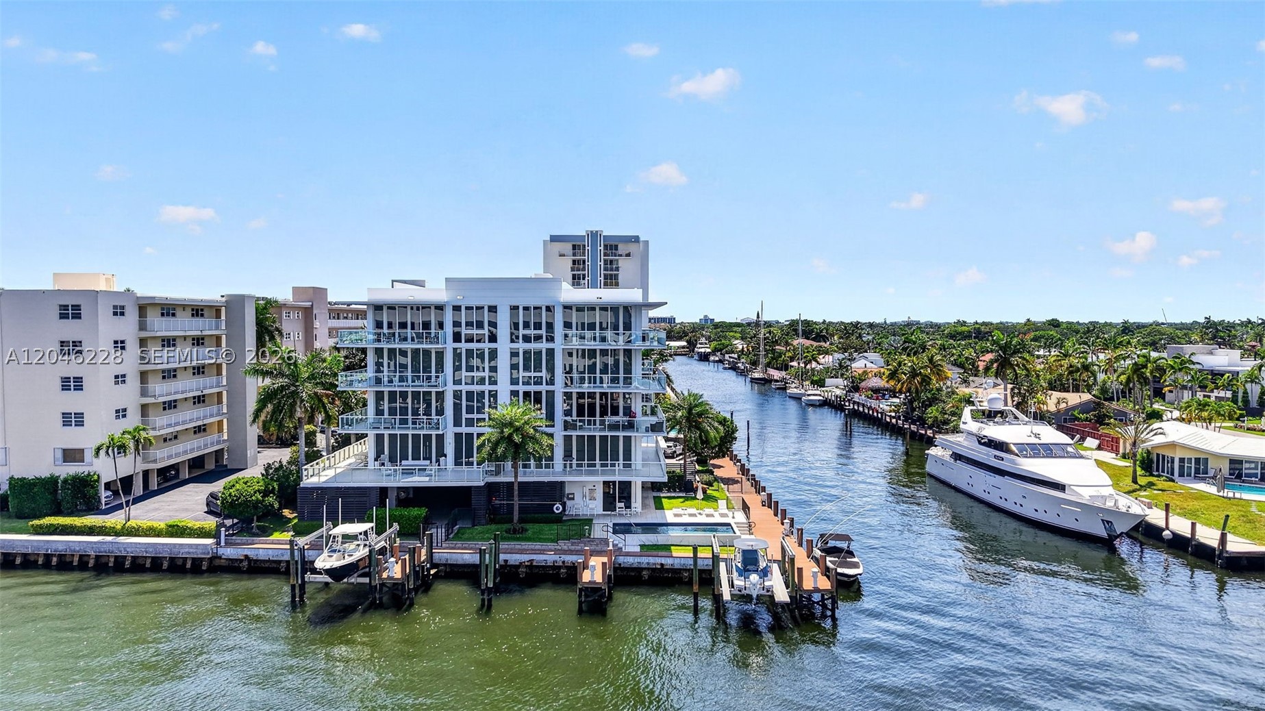 33 INTRACOASTAL CONDOMINI - Residential