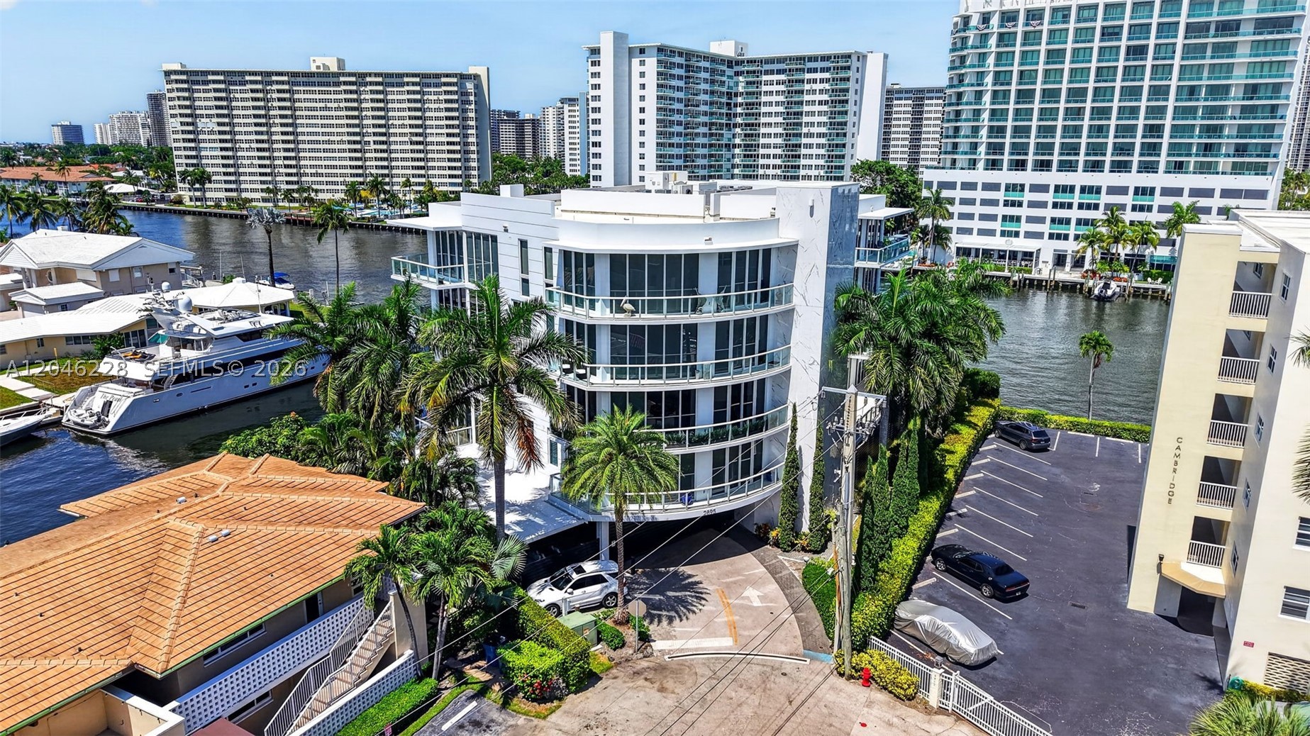 33 INTRACOASTAL CONDOMINI - Residential