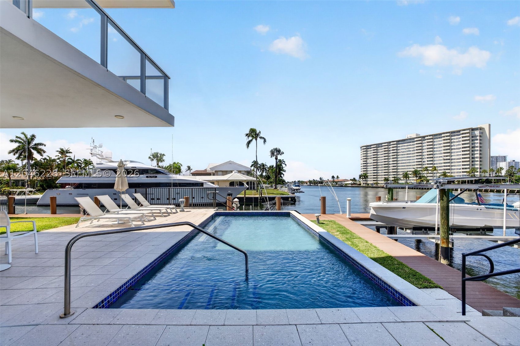 33 INTRACOASTAL CONDOMINI - Residential