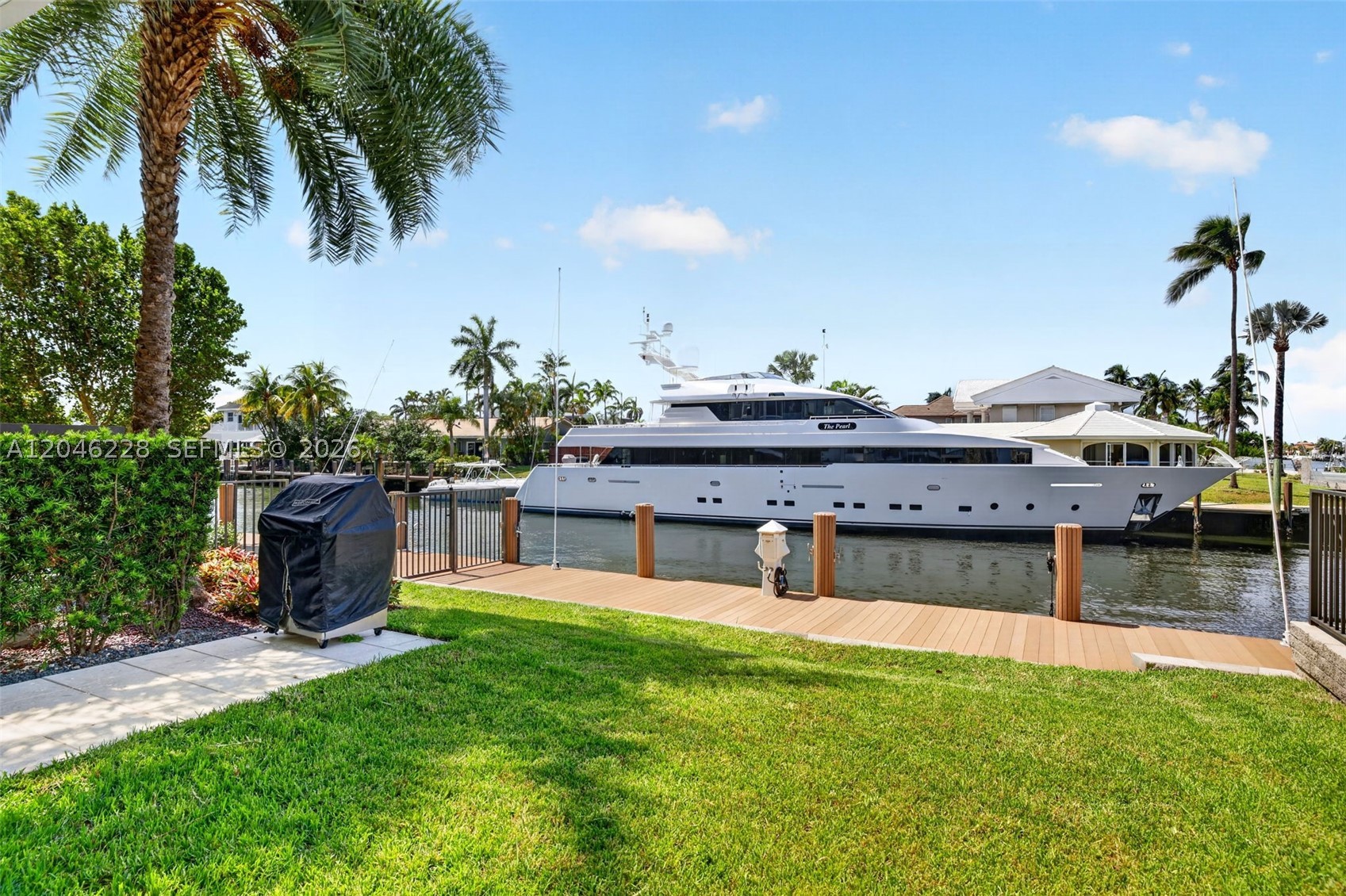 33 INTRACOASTAL CONDOMINI - Residential