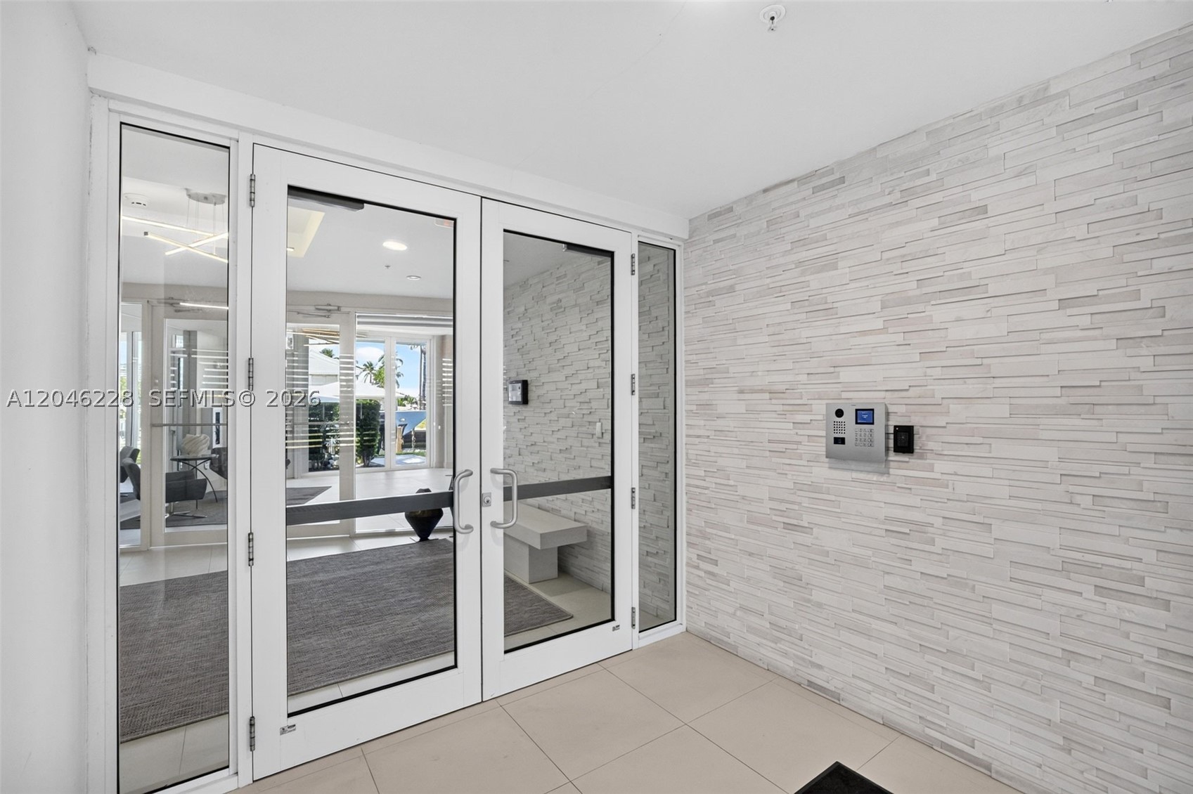 33 INTRACOASTAL CONDOMINI - Residential