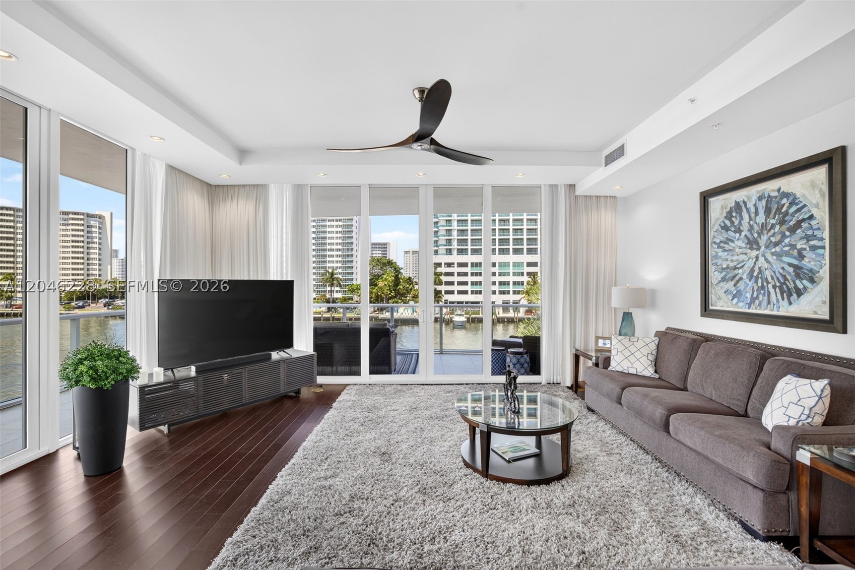 33 INTRACOASTAL CONDOMINI - Residential