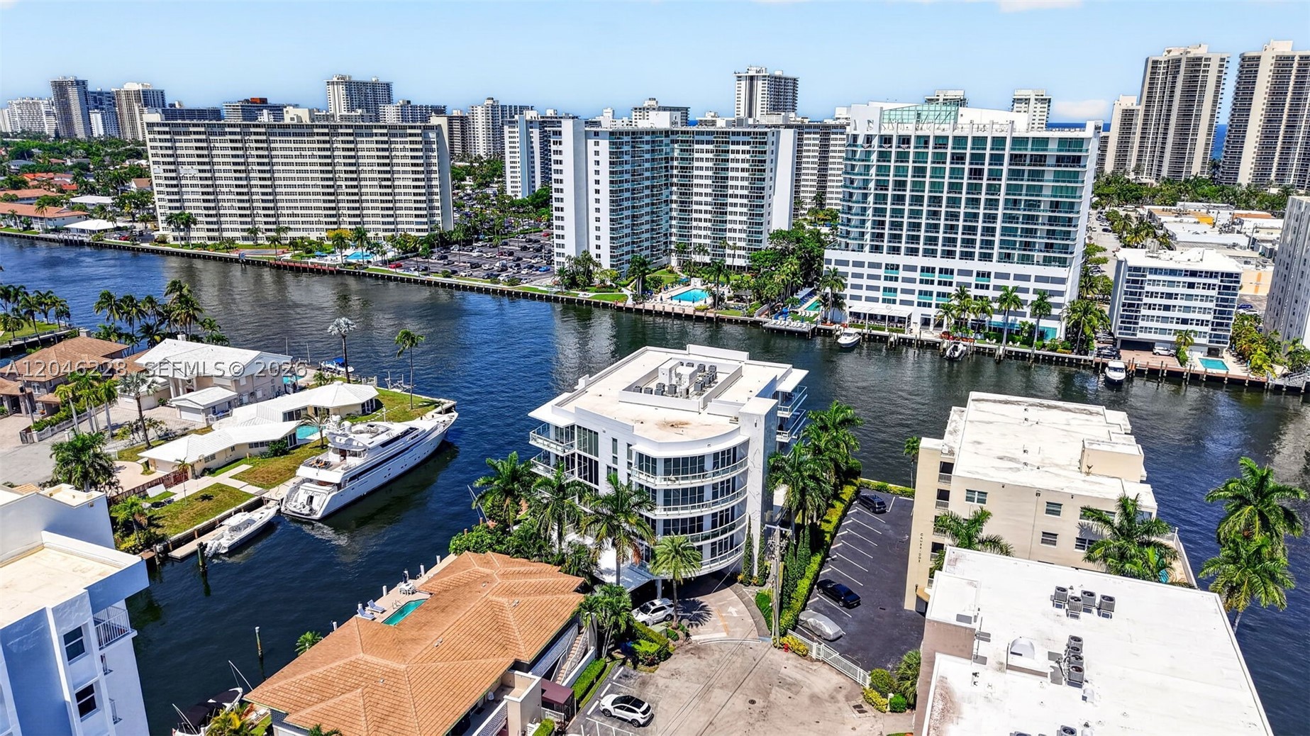 33 INTRACOASTAL CONDOMINI - Residential