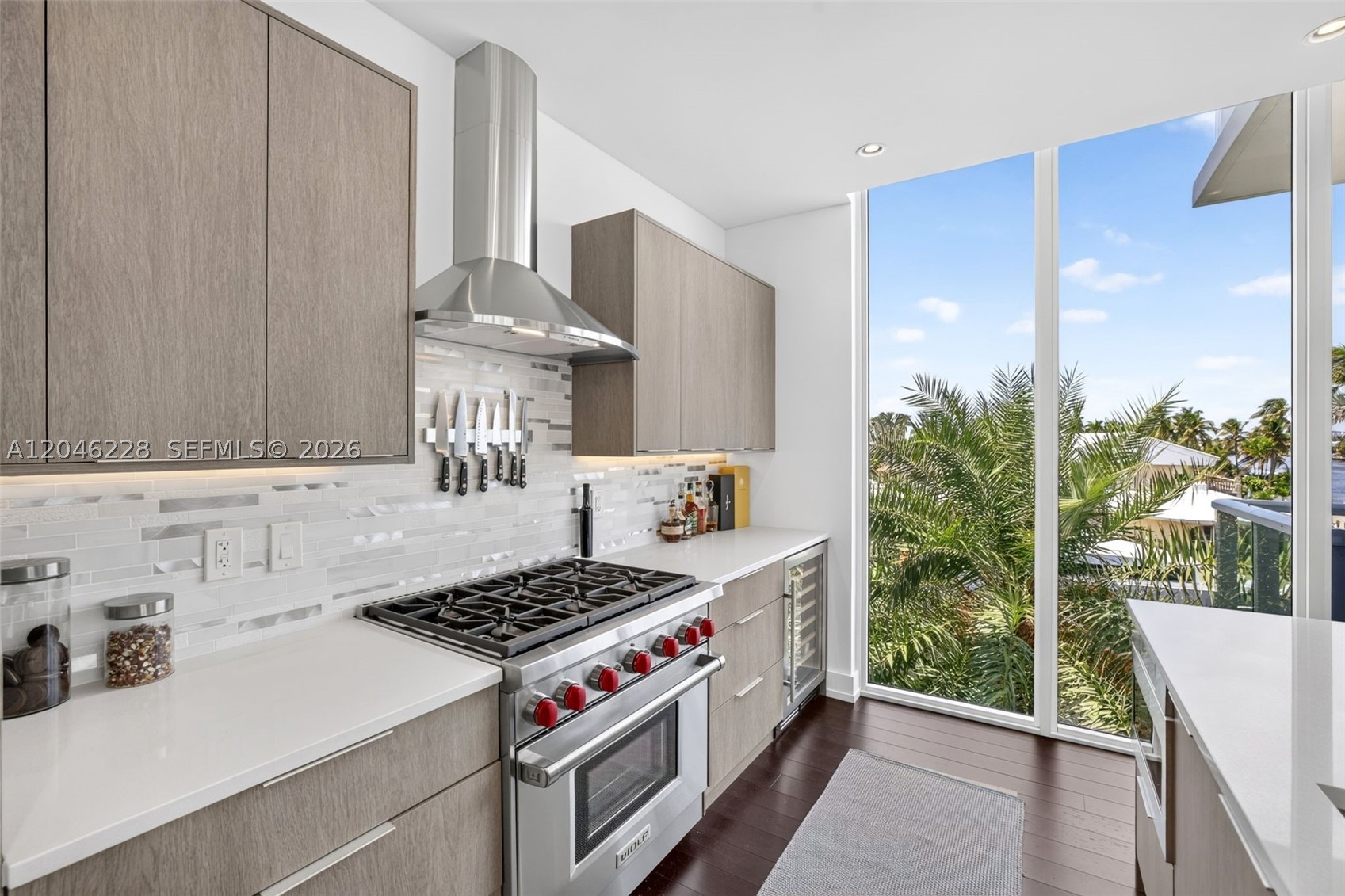 33 INTRACOASTAL CONDOMINI - Residential