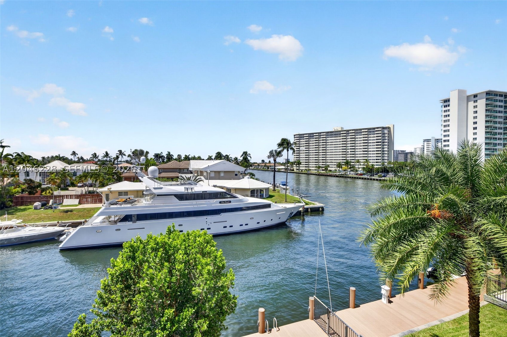 33 INTRACOASTAL CONDOMINI - Residential