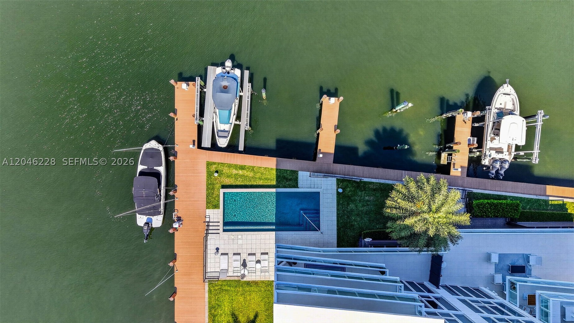 33 INTRACOASTAL CONDOMINI - Residential