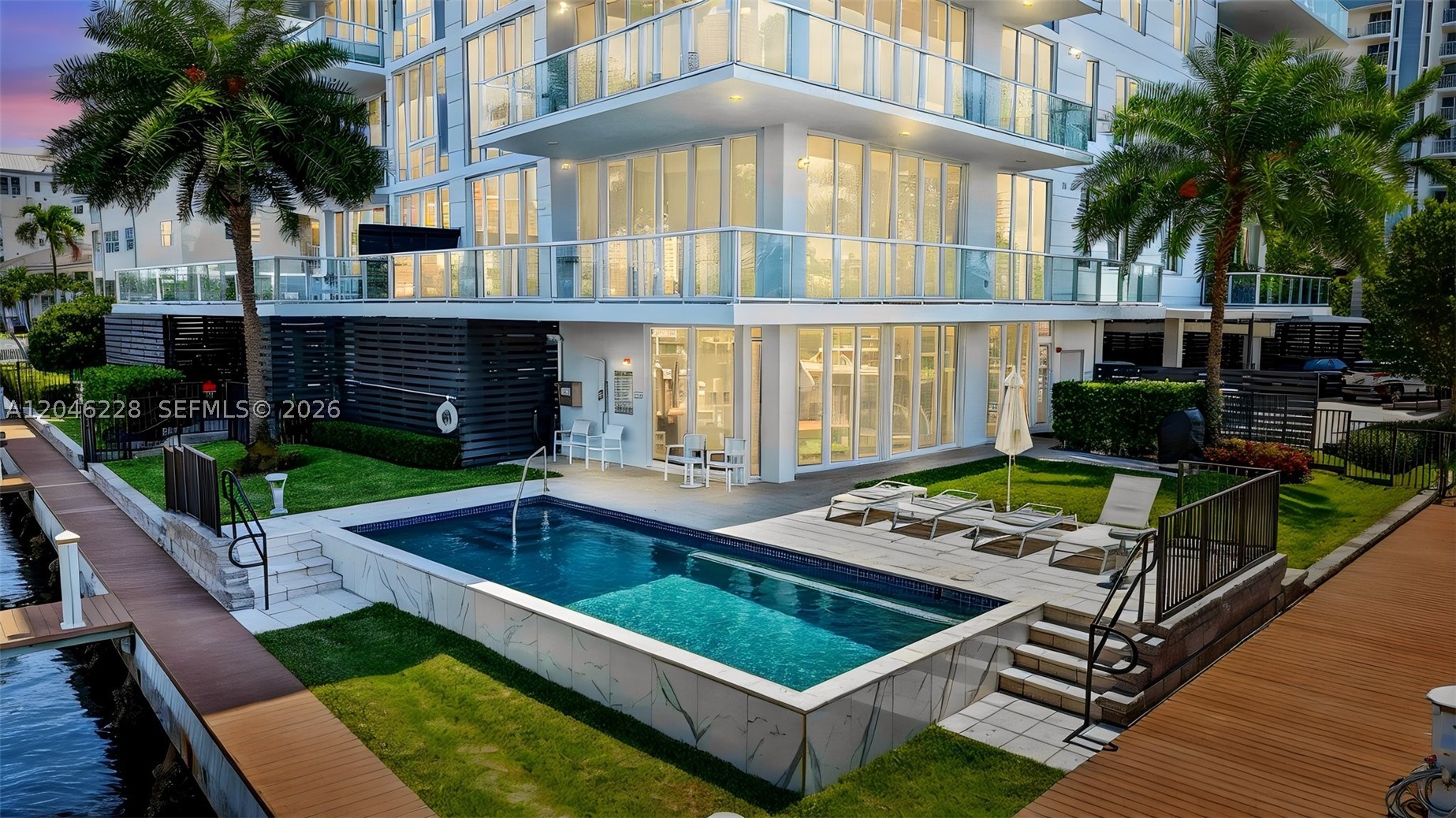 33 INTRACOASTAL CONDOMINI - Residential
