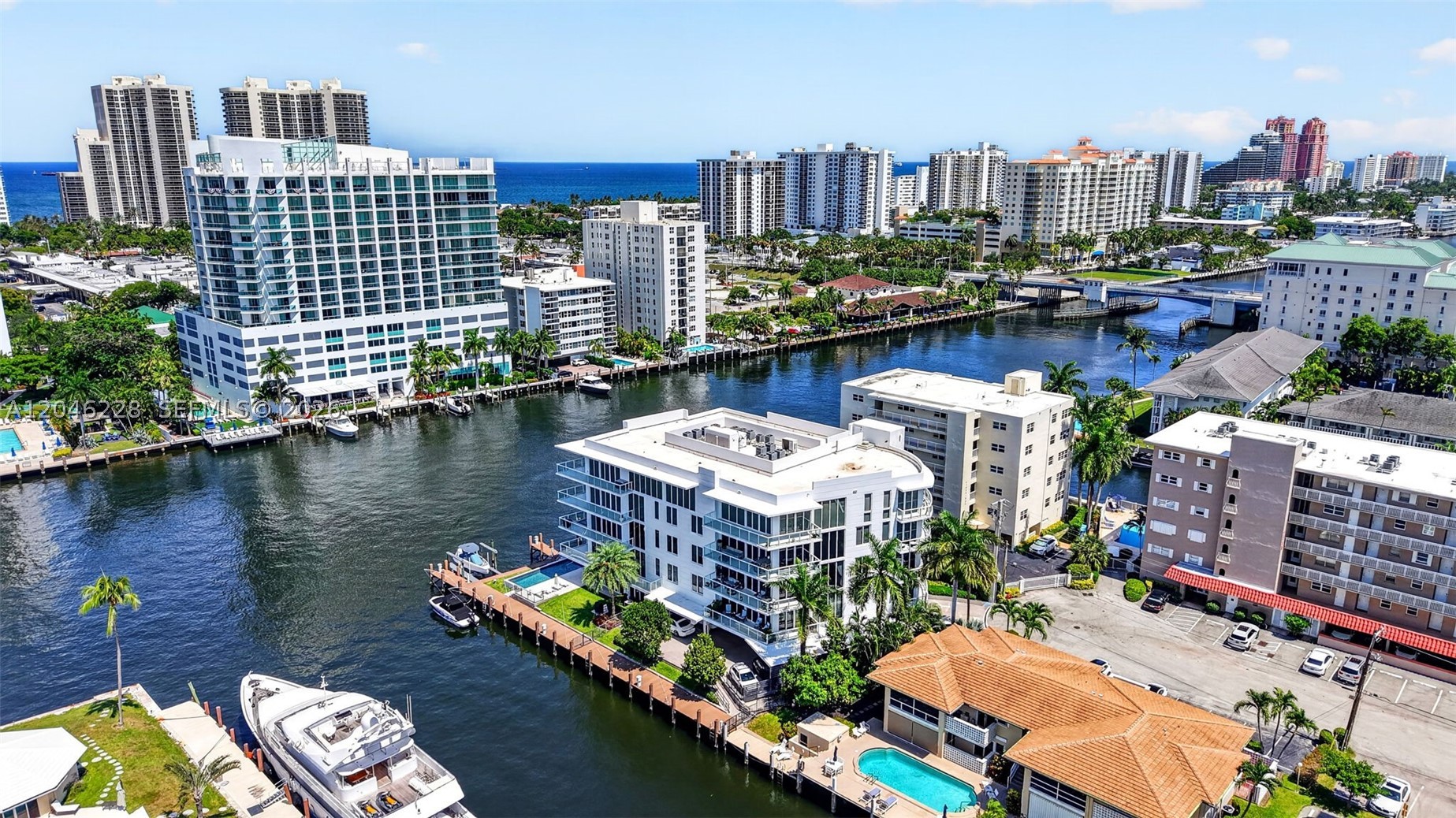 33 INTRACOASTAL CONDOMINI - Residential