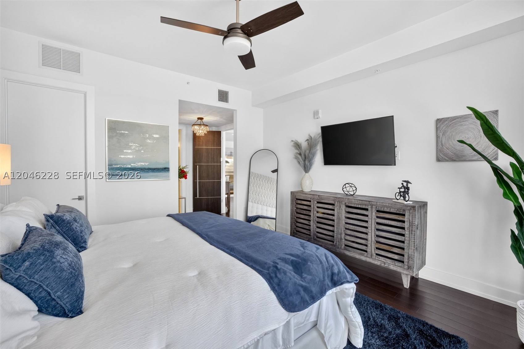 33 INTRACOASTAL CONDOMINI - Residential