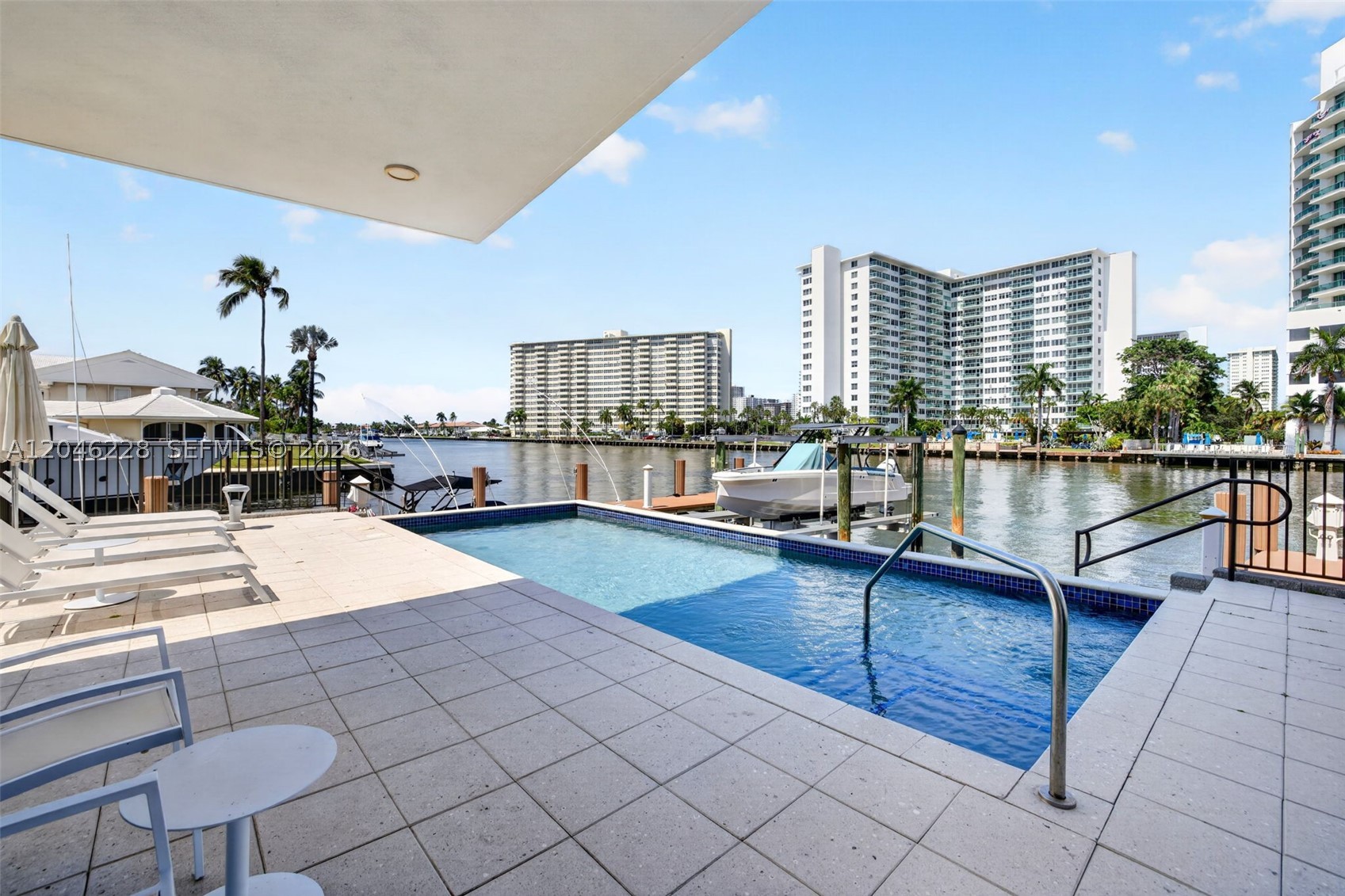 33 INTRACOASTAL CONDOMINI - Residential