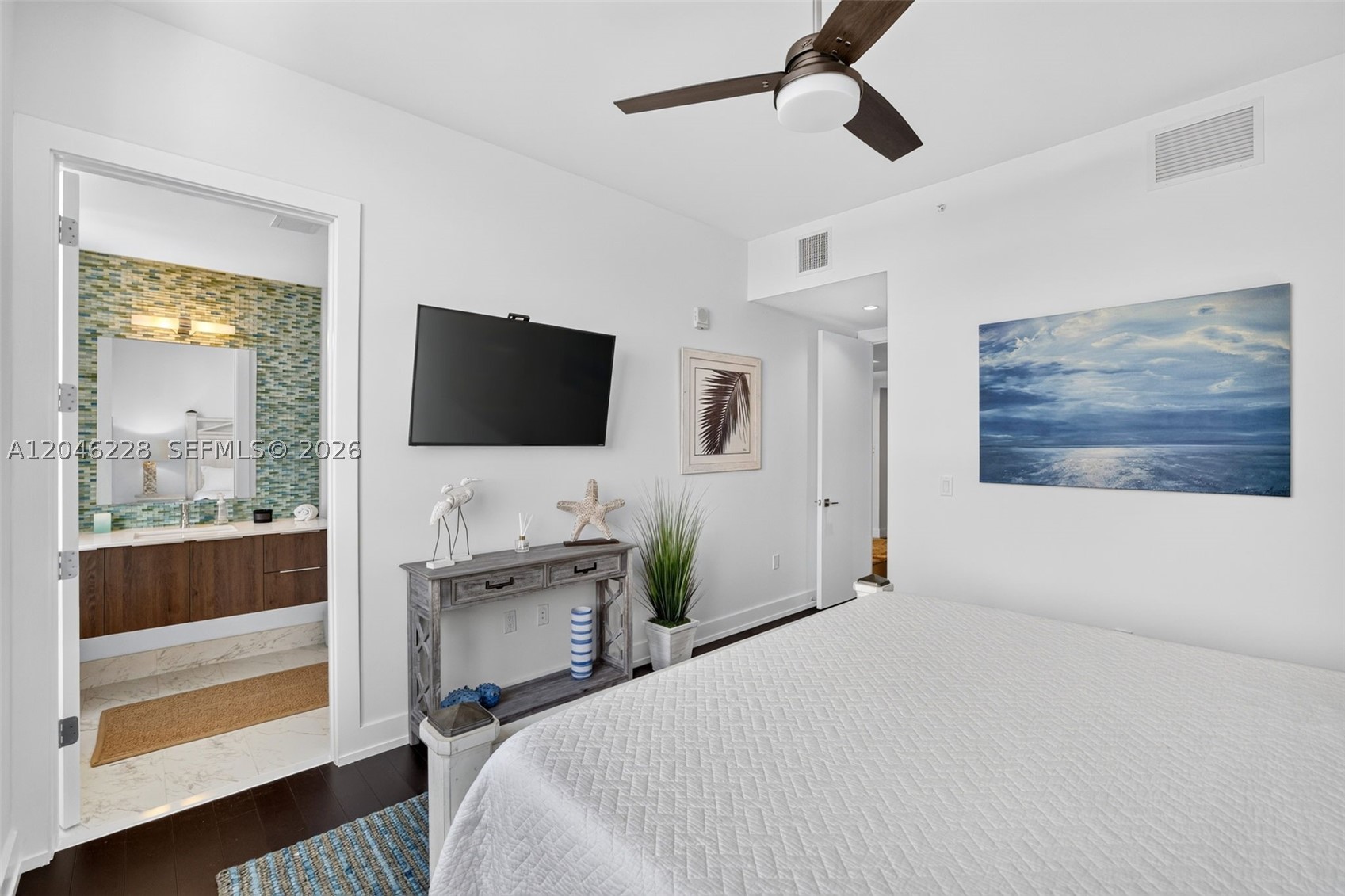 33 INTRACOASTAL CONDOMINI - Residential