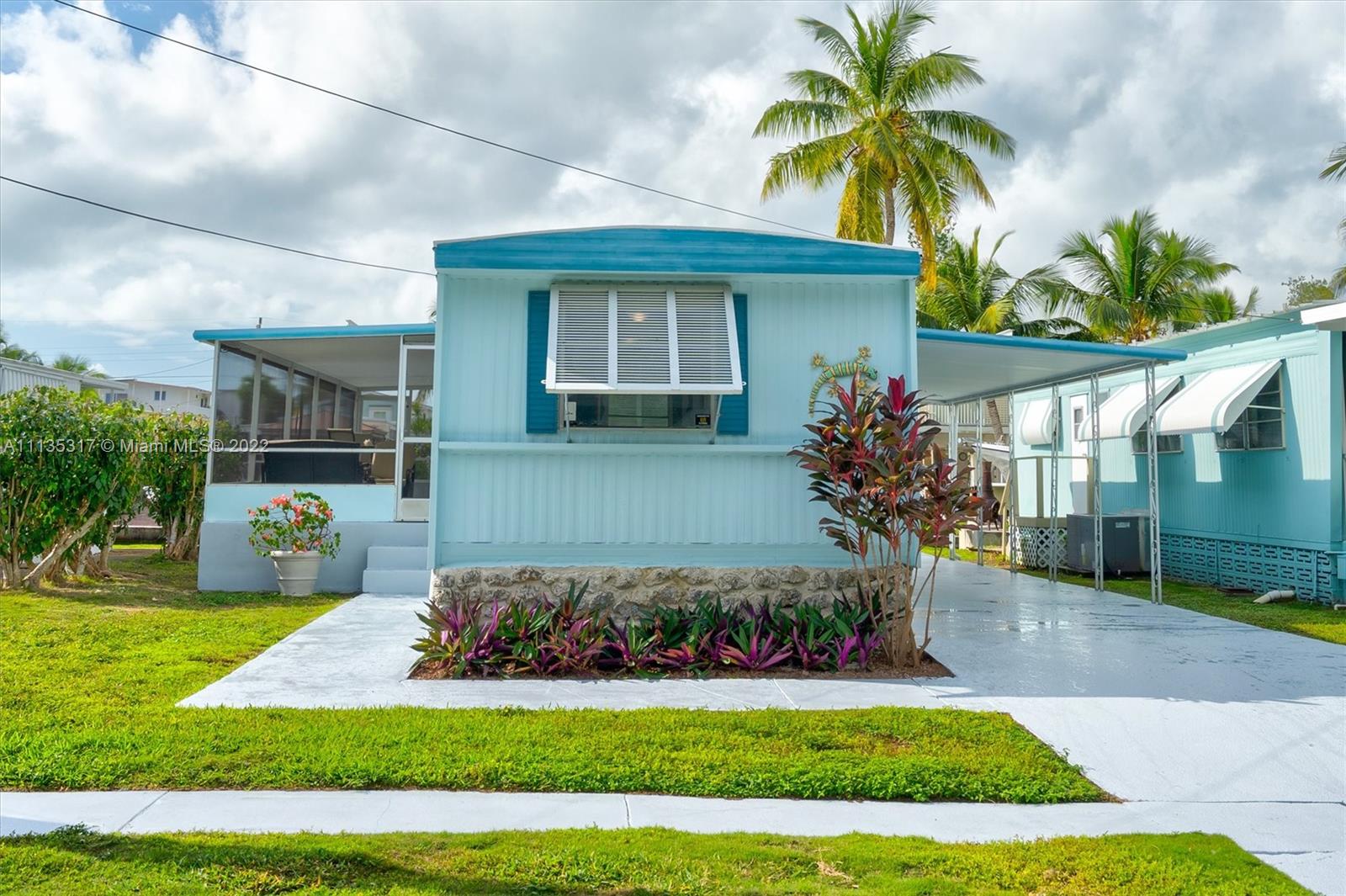 HARBORAGE, THE - Residential