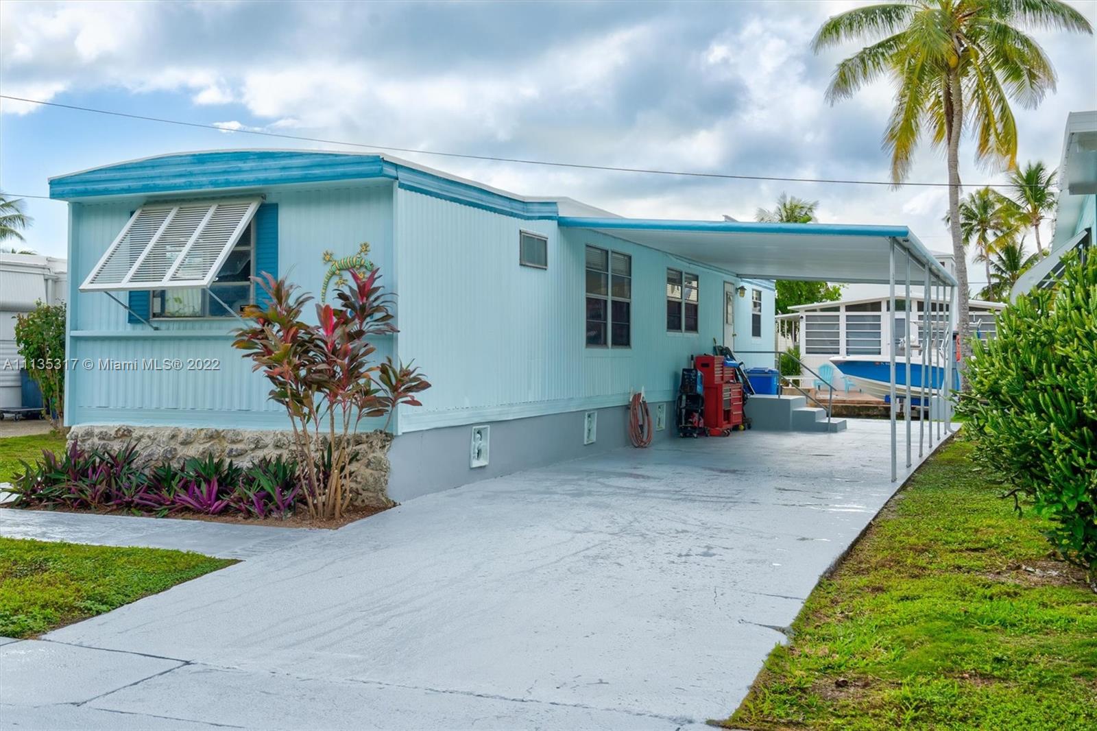HARBORAGE, THE - Residential