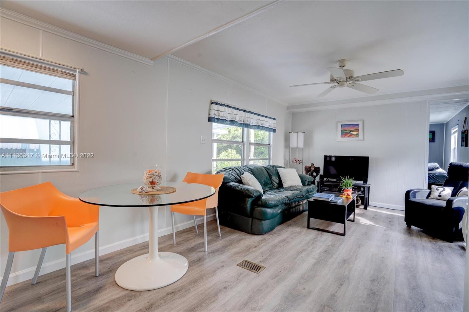 HARBORAGE, THE - Residential