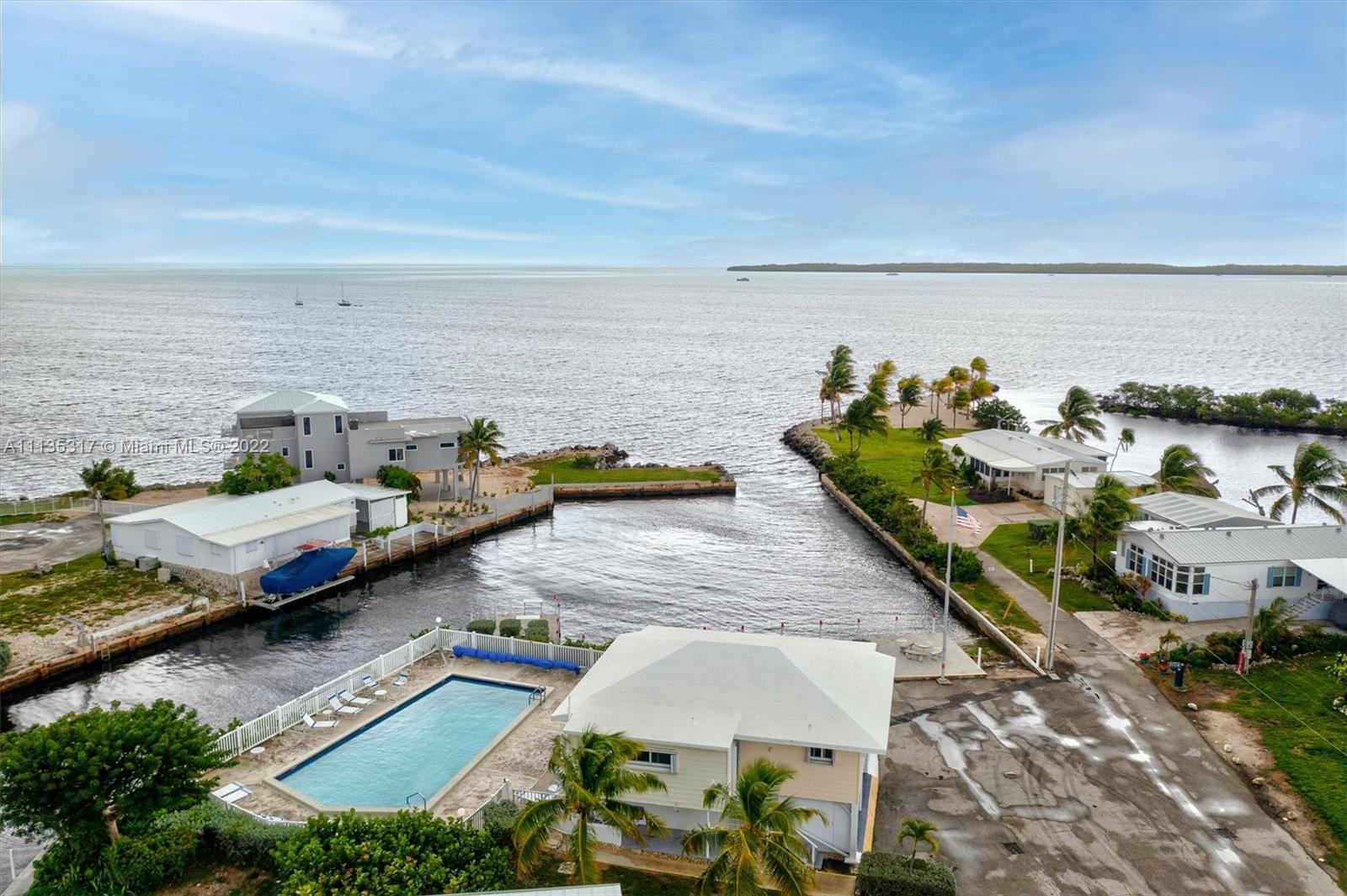 HARBORAGE, THE - Residential