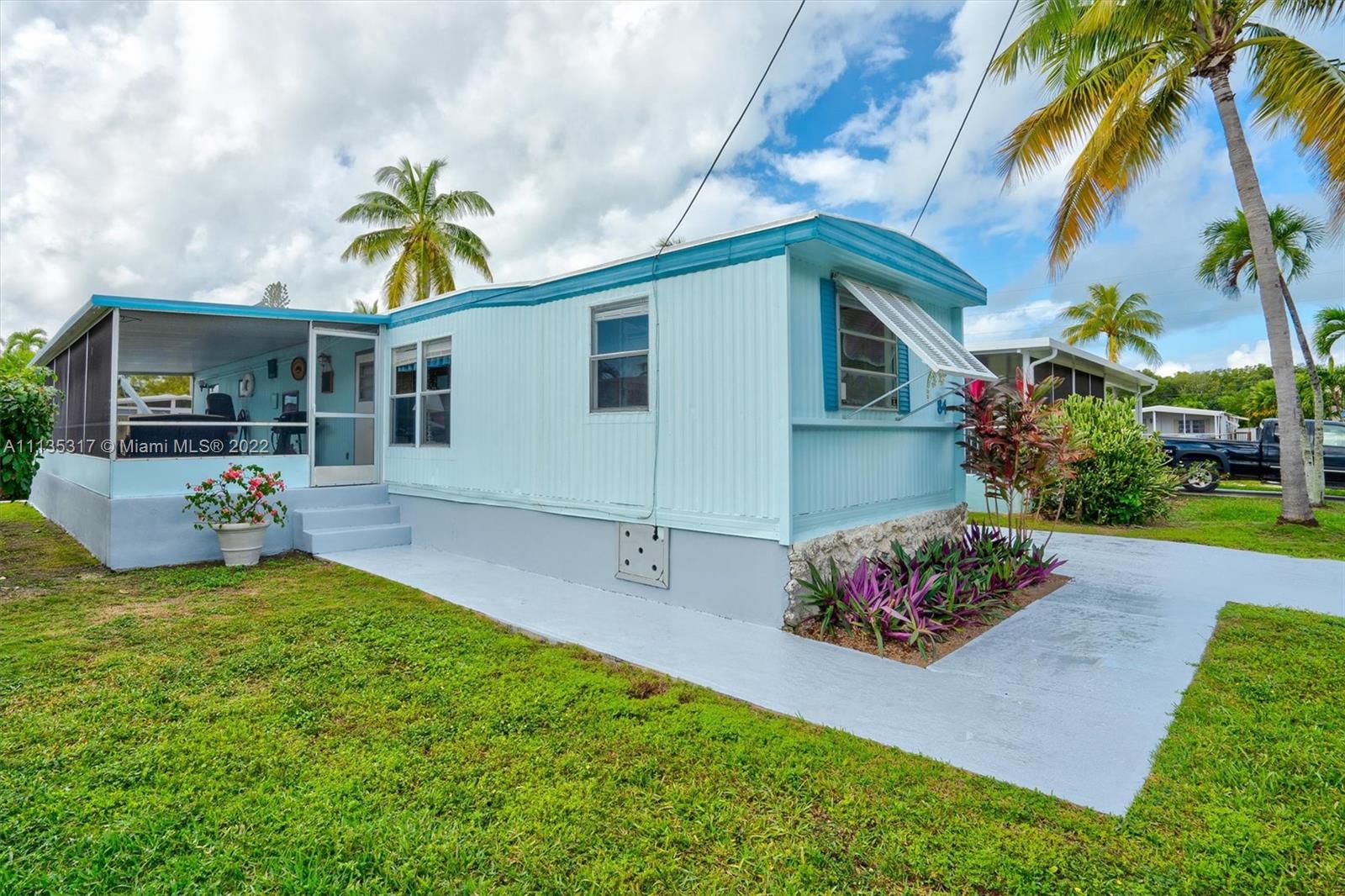 HARBORAGE, THE - Residential