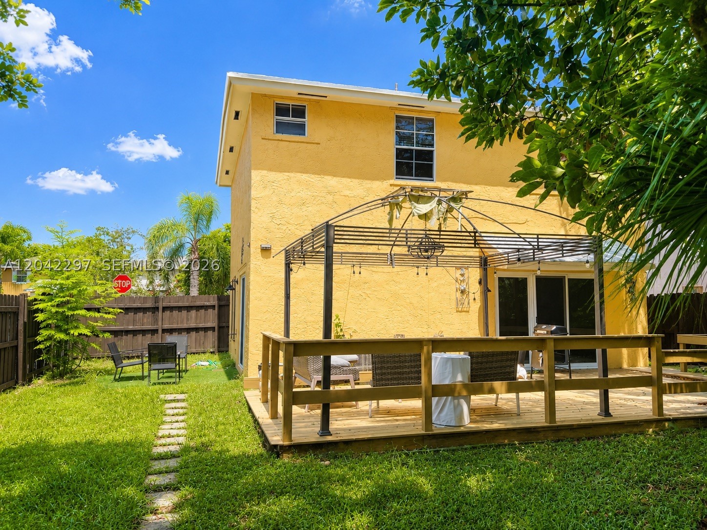 VILLAS AT WOODLAND GREENS - Residential