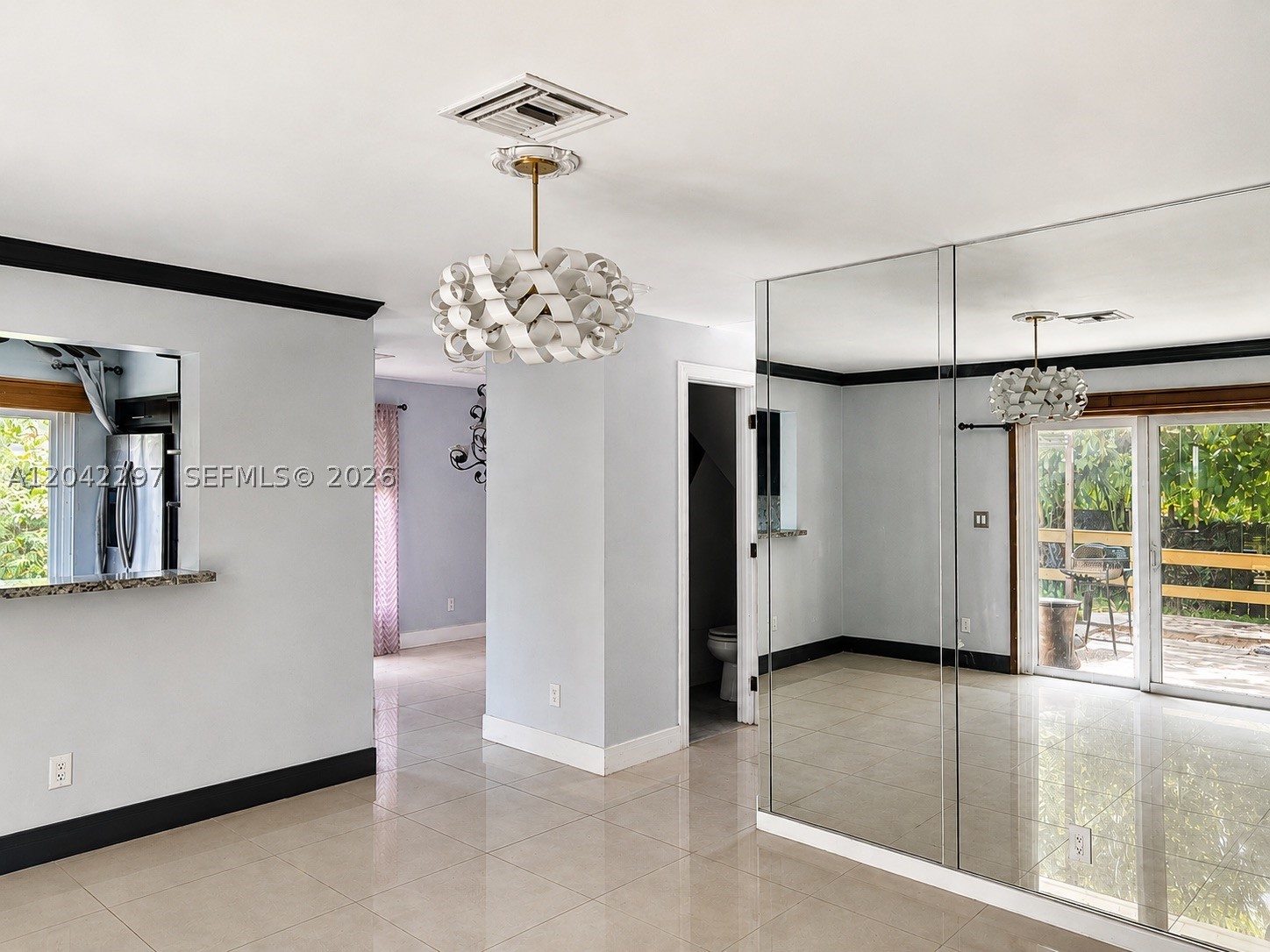 VILLAS AT WOODLAND GREENS - Residential