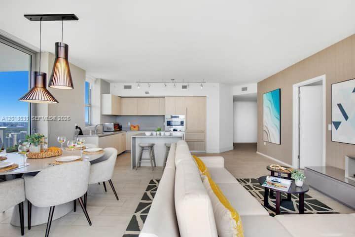 4010 SOUTH OCEAN CONDO - Residential