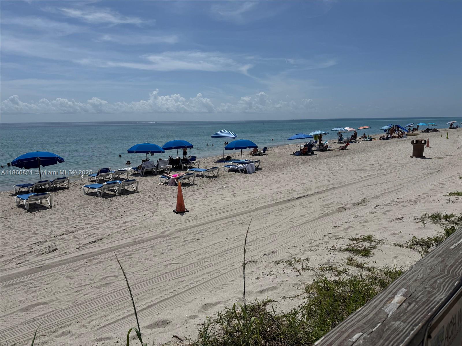 THE AVENTURA BEACH CLUB C - Residential