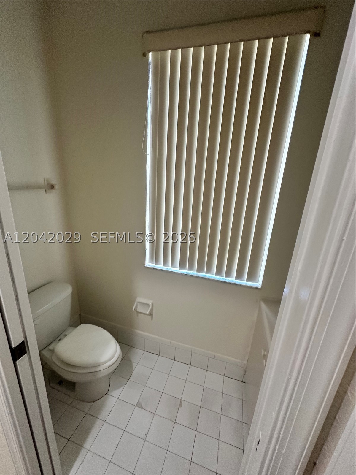 SHOMA TOWNHOMES AT KEYSCO - Residential Lease
