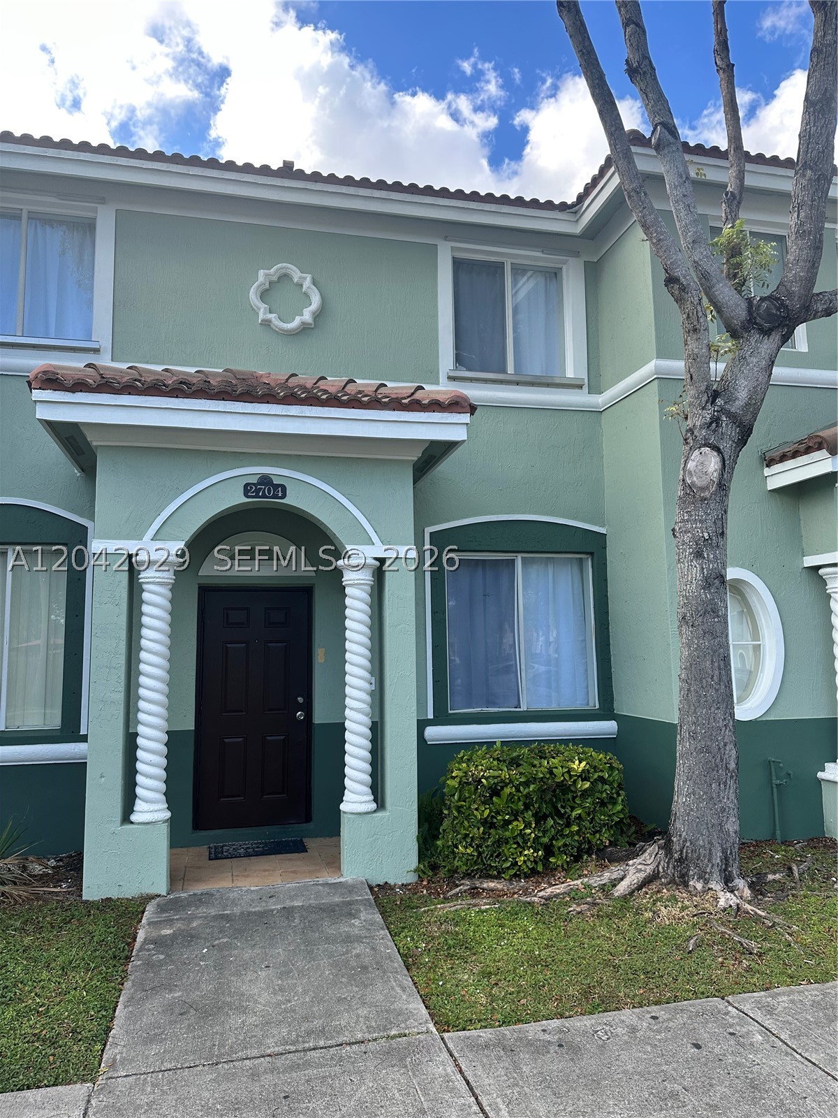 SHOMA TOWNHOMES AT KEYSCO - Residential Lease