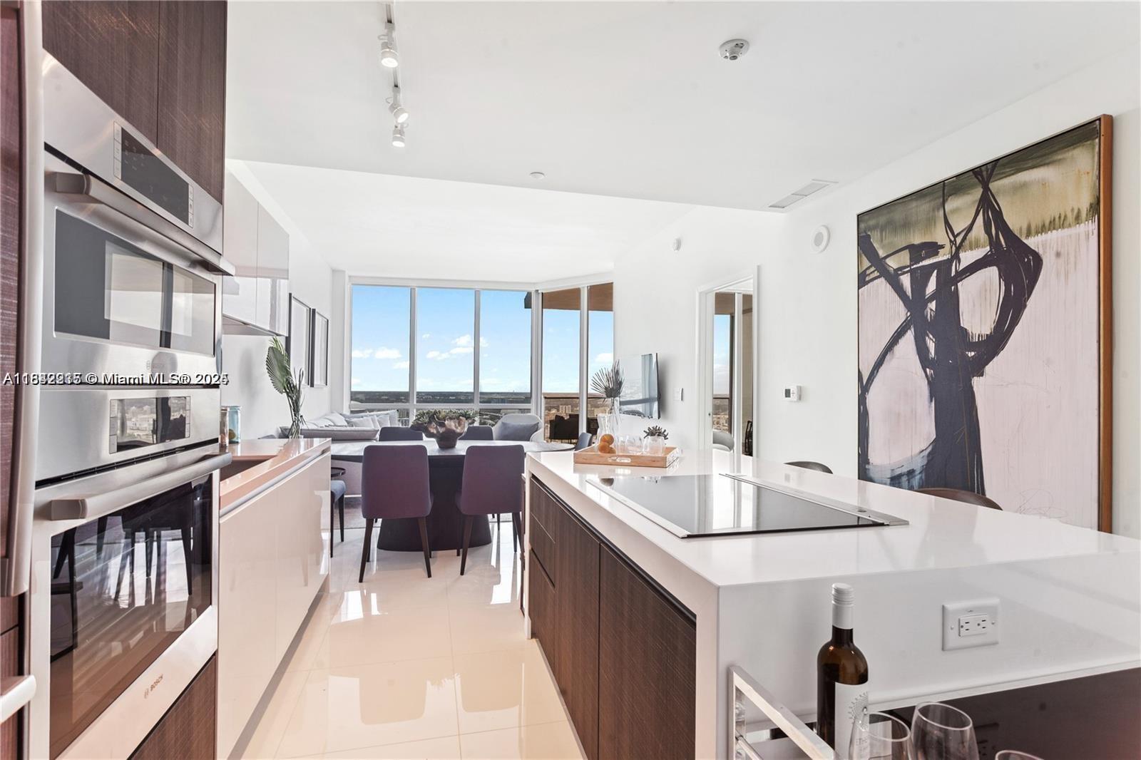 PARAMOUNT MIAMI WORLDCENT - Residential