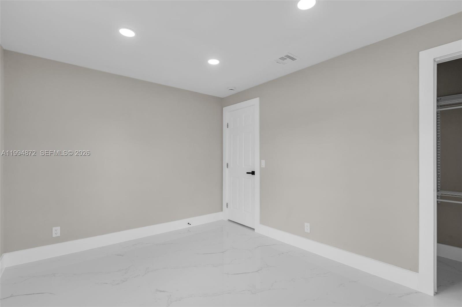 DAVIS - Residential