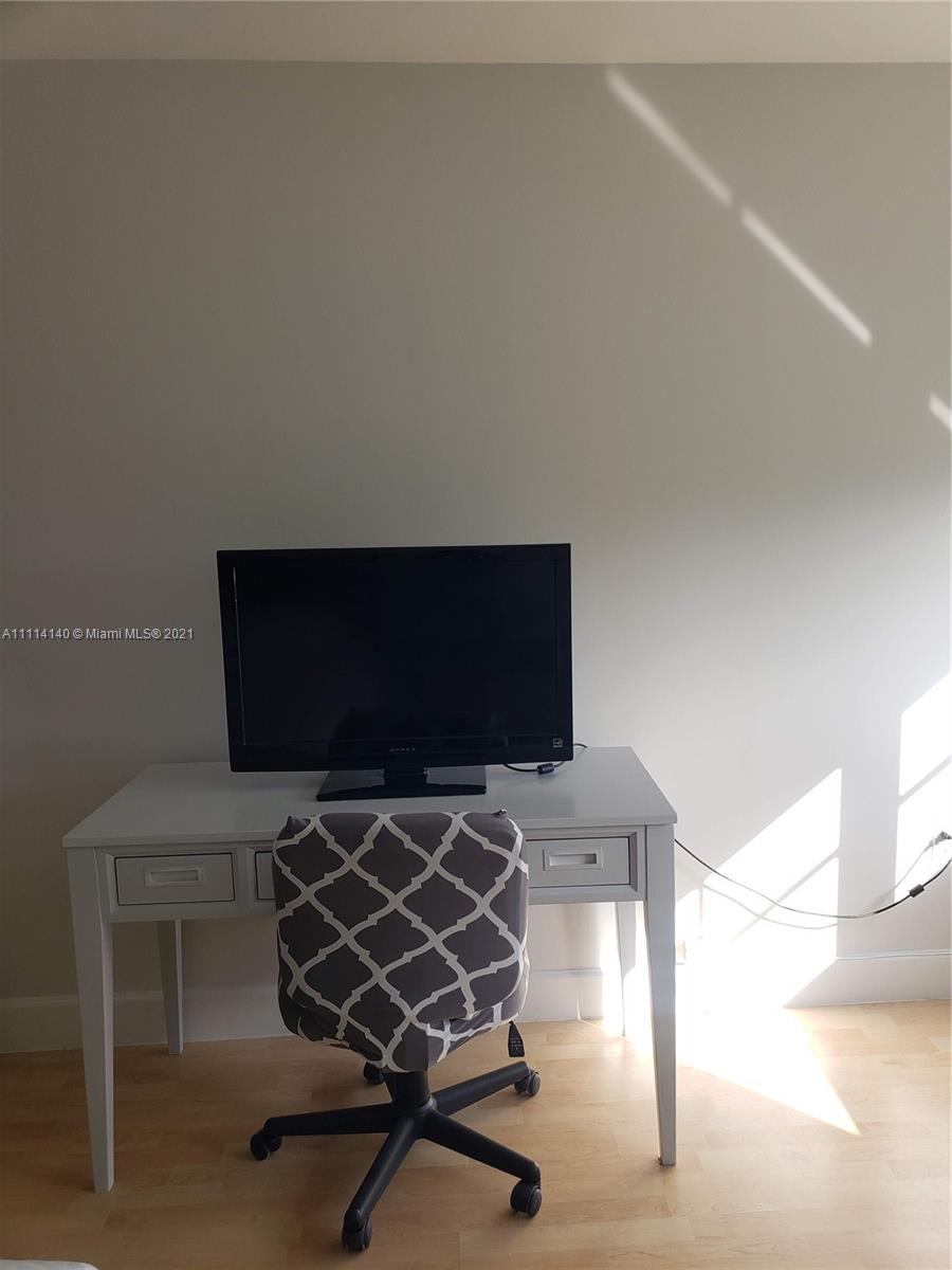 THE YACHT CLUB AT AVENTUR - Residential Lease