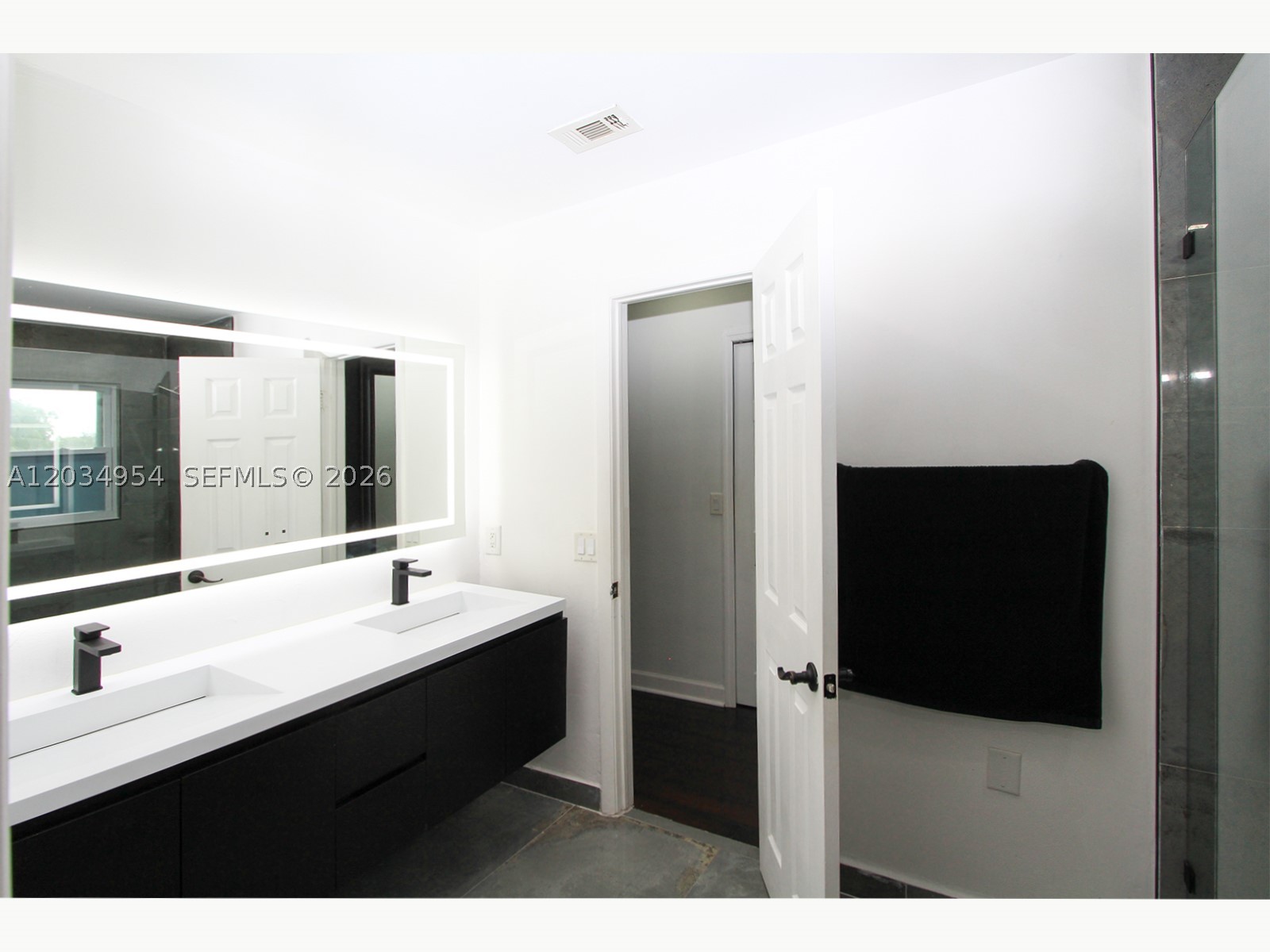 JUNIPER AT THE HAMMOCKS - Residential Lease