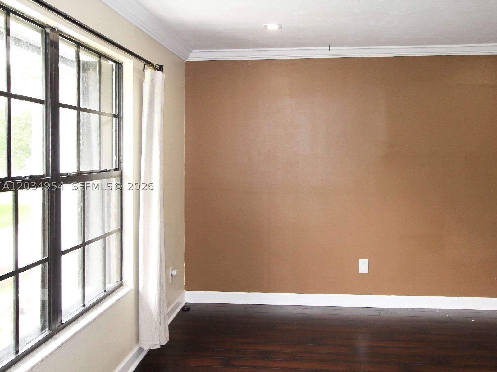 JUNIPER AT THE HAMMOCKS - Residential Lease