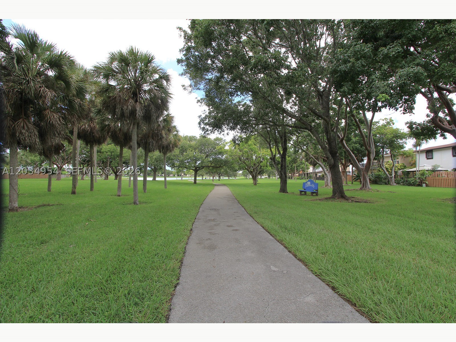 JUNIPER AT THE HAMMOCKS - Residential Lease