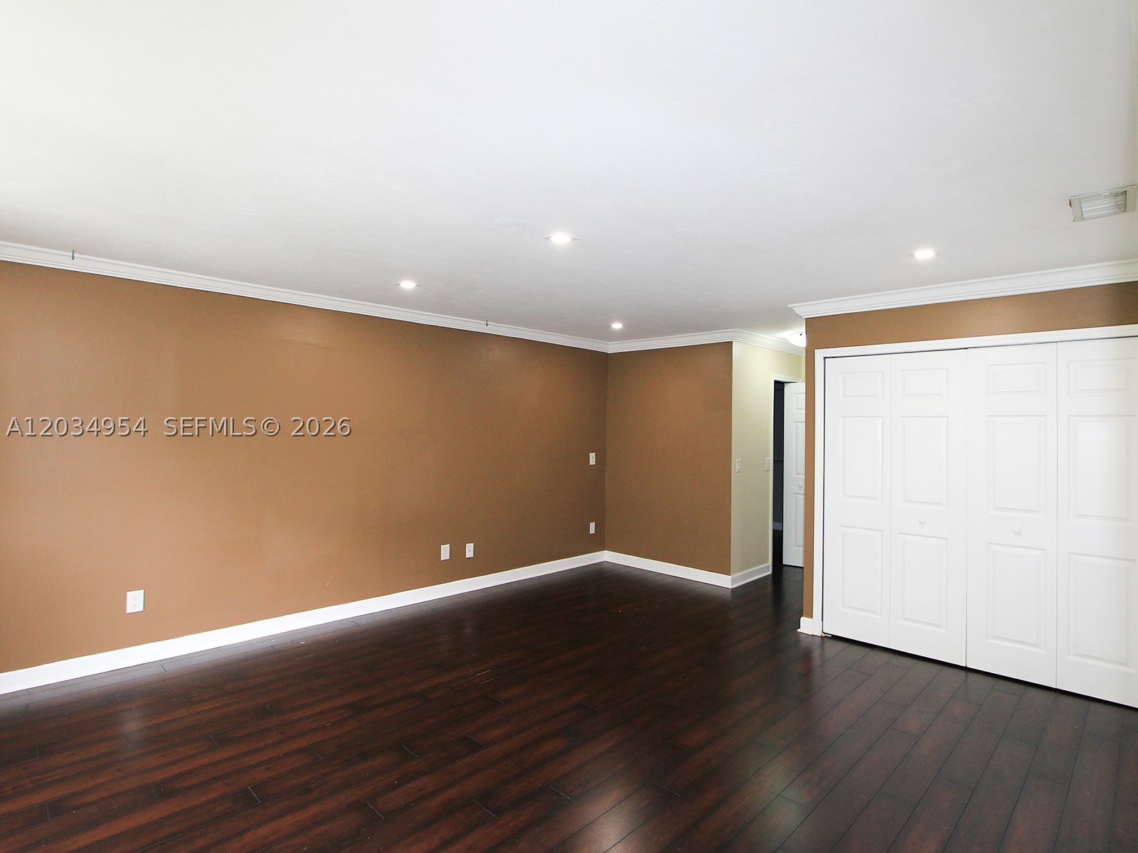 JUNIPER AT THE HAMMOCKS - Residential Lease