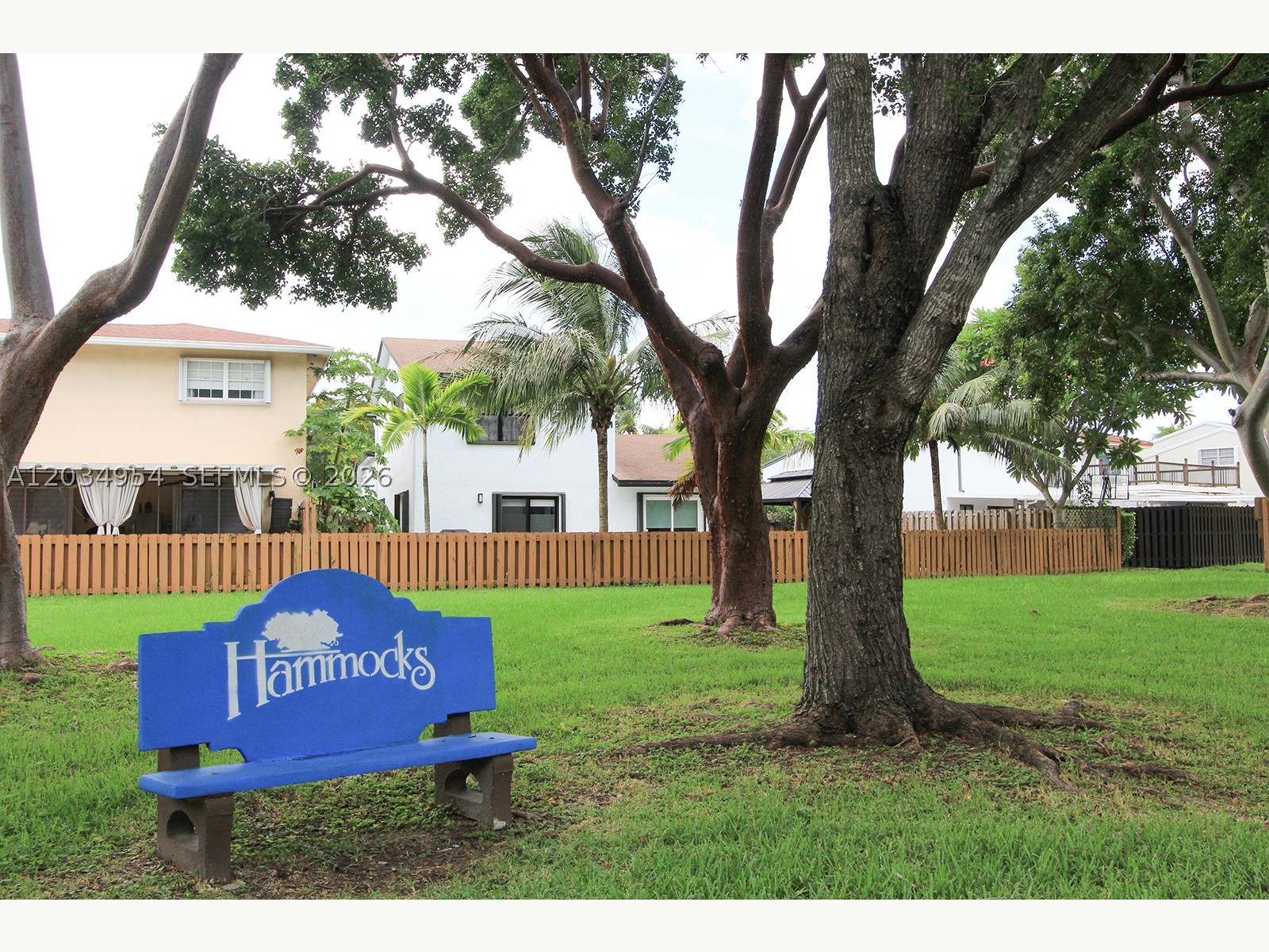 JUNIPER AT THE HAMMOCKS - Residential Lease