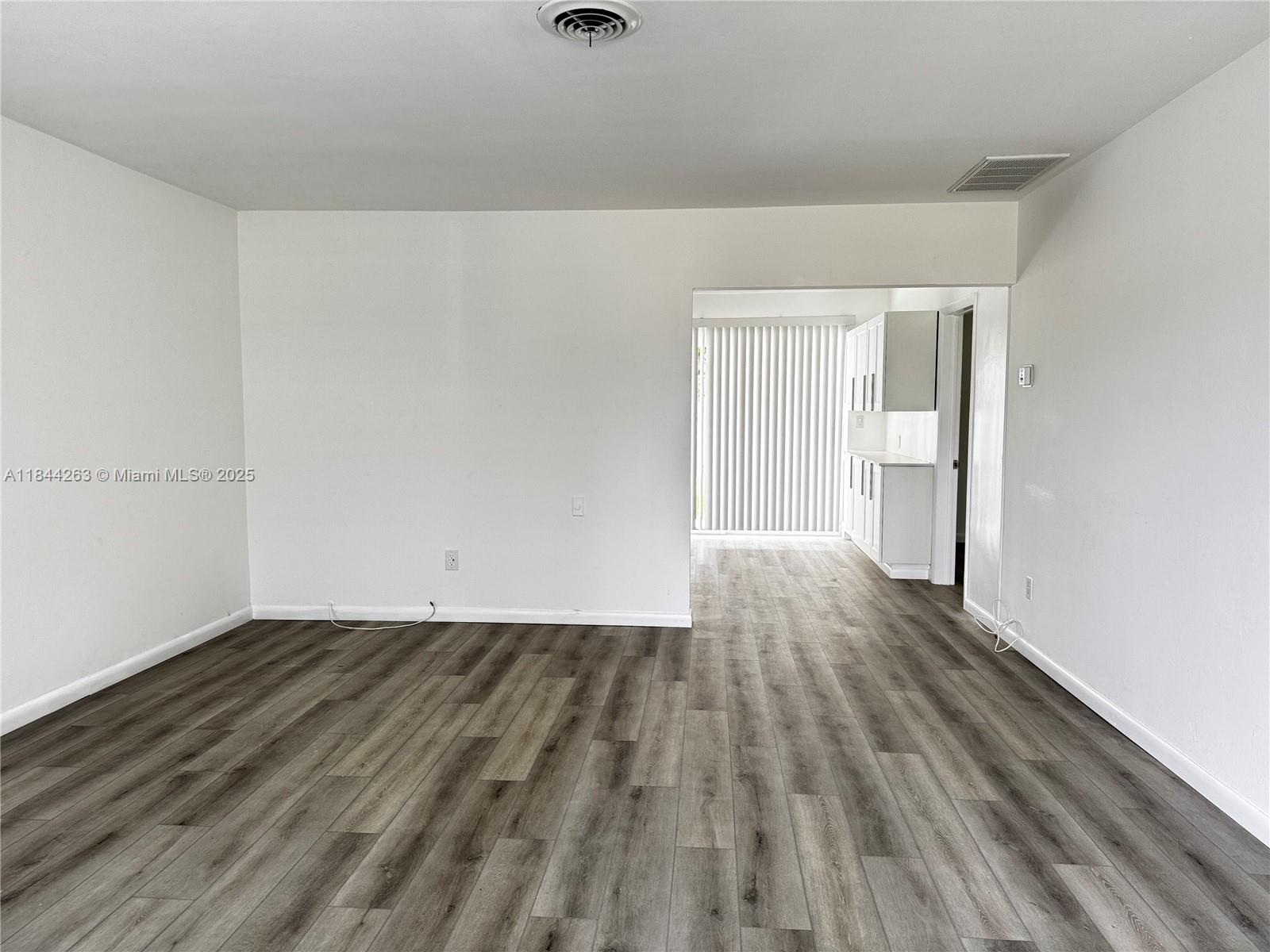 OCEAN BLVD ESTATES SEC A - Residential Lease