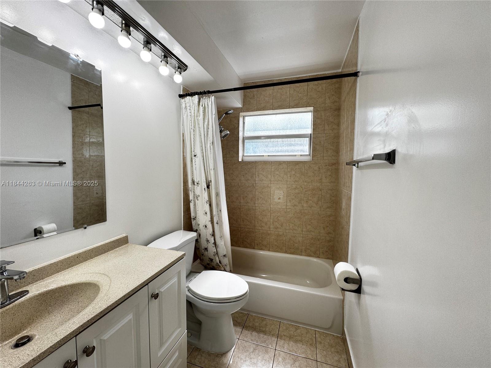 OCEAN BLVD ESTATES SEC A - Residential Lease
