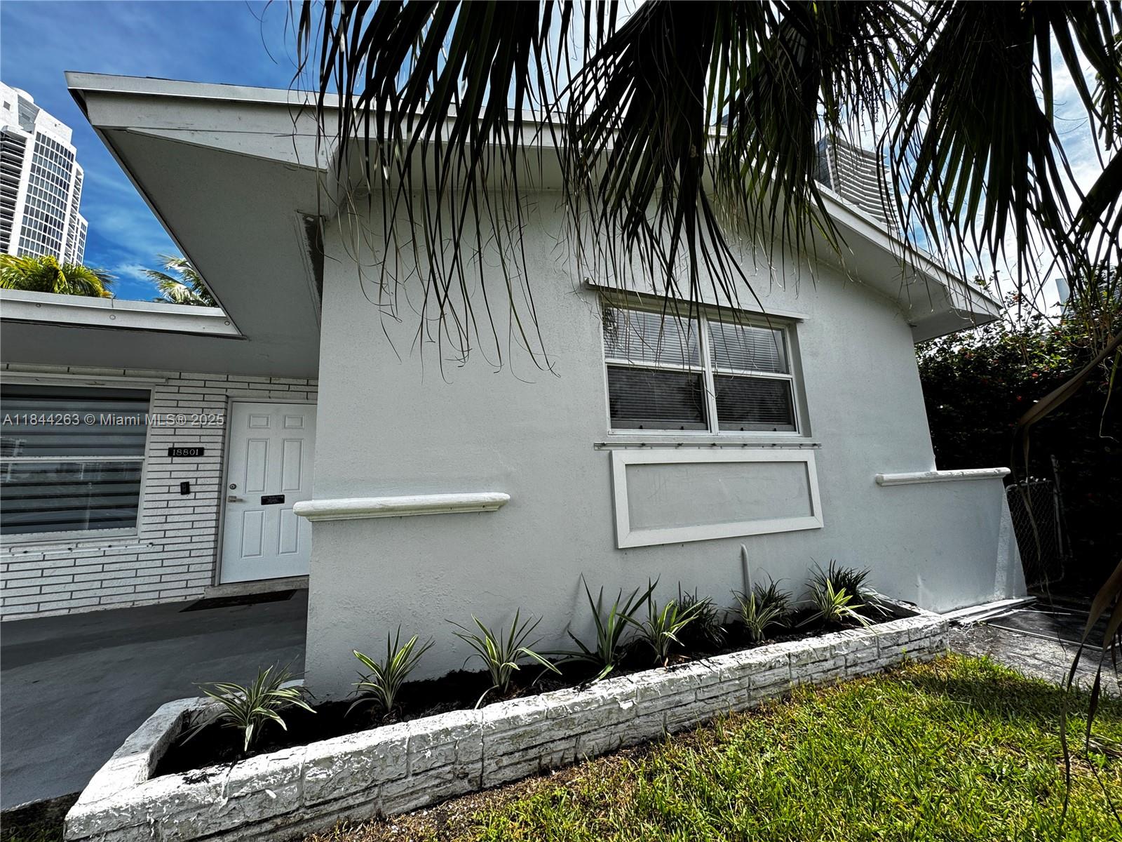 OCEAN BLVD ESTATES SEC A - Residential Lease
