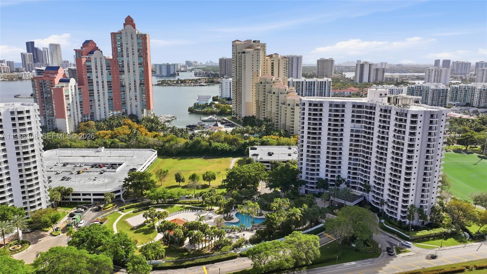PARC CENTRAL AVENTURA SOU - Residential