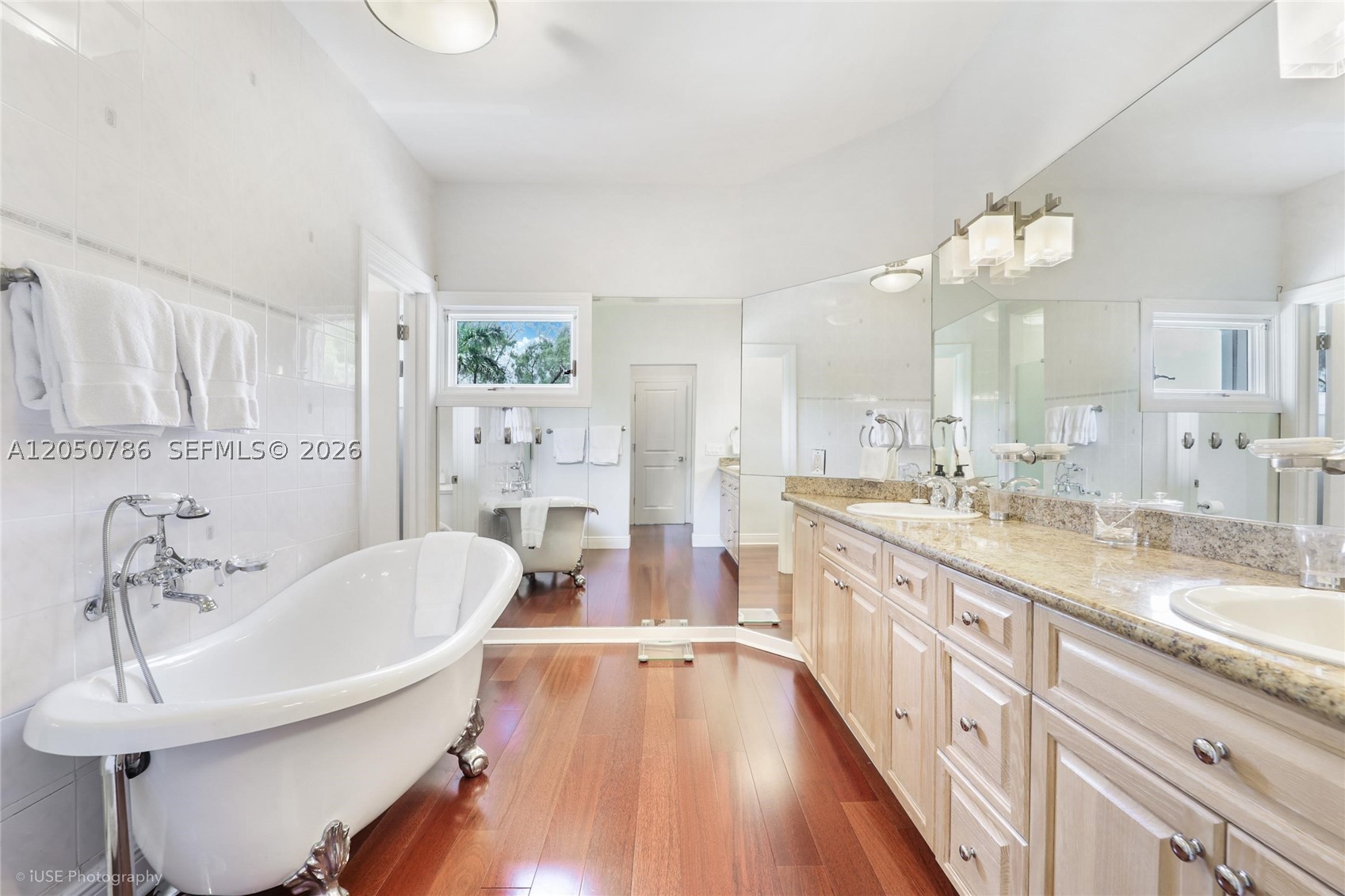 BAYSHORE VIEW - Residential Lease