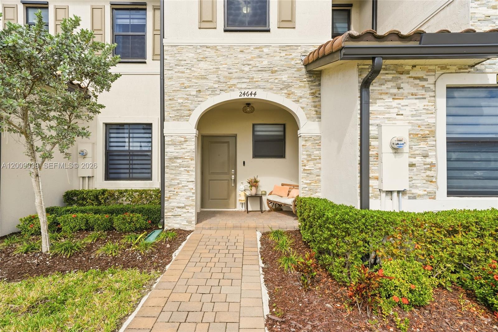 SILVER PALM RESIDENTIAL H - Residential