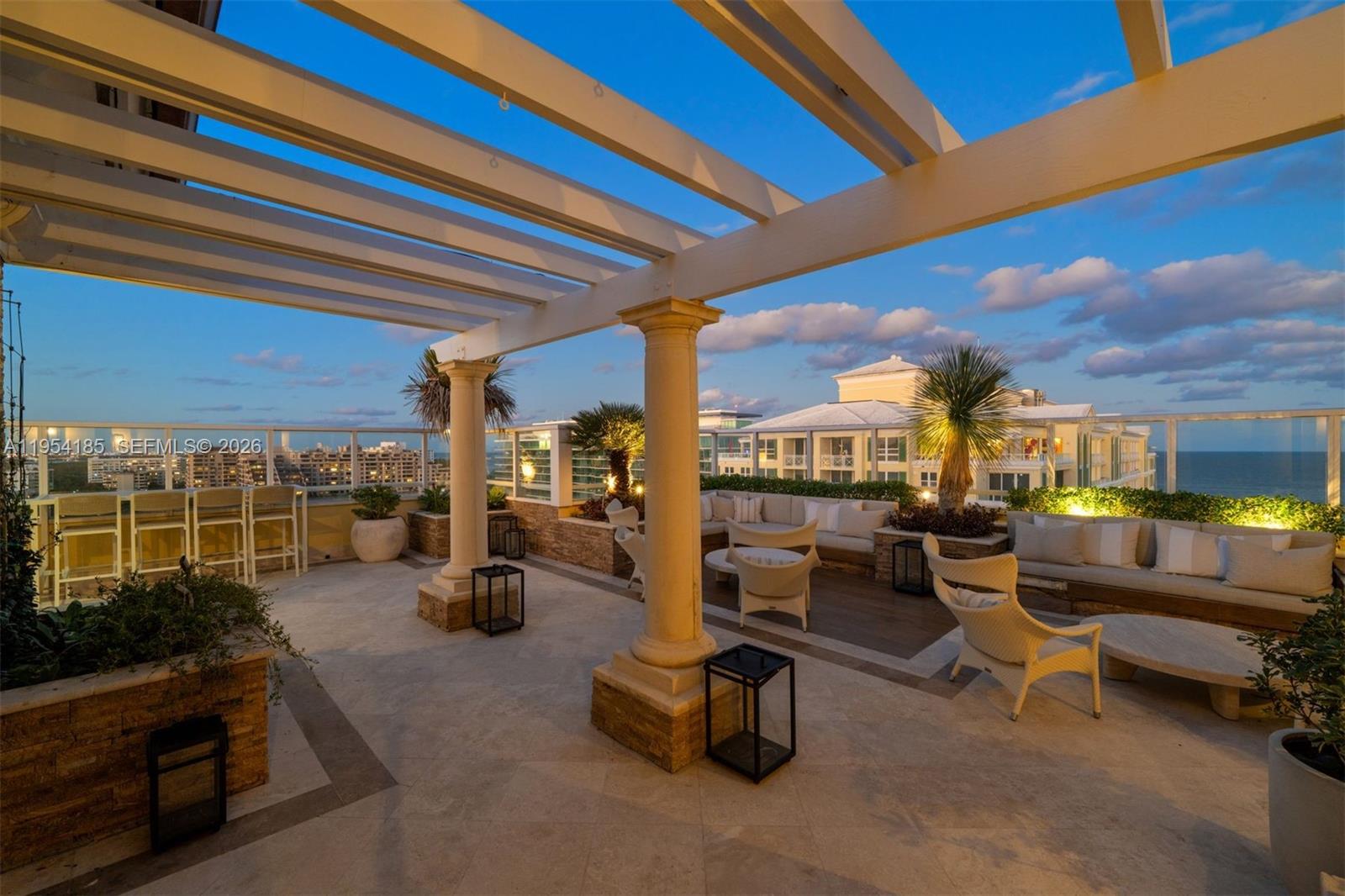 GRAND BAY RESIDENCES COND - Residential