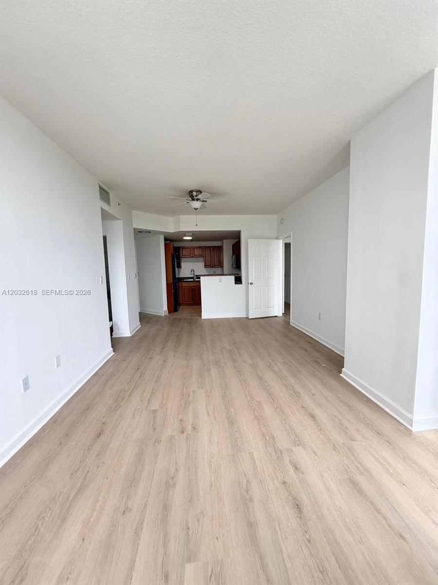 GABLES PARK TOWER - Residential