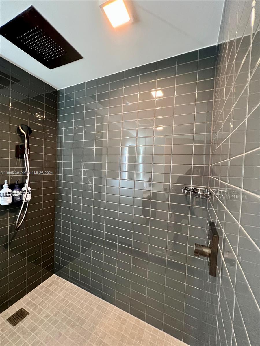 227 NE 2ND STREET CONDO - Residential