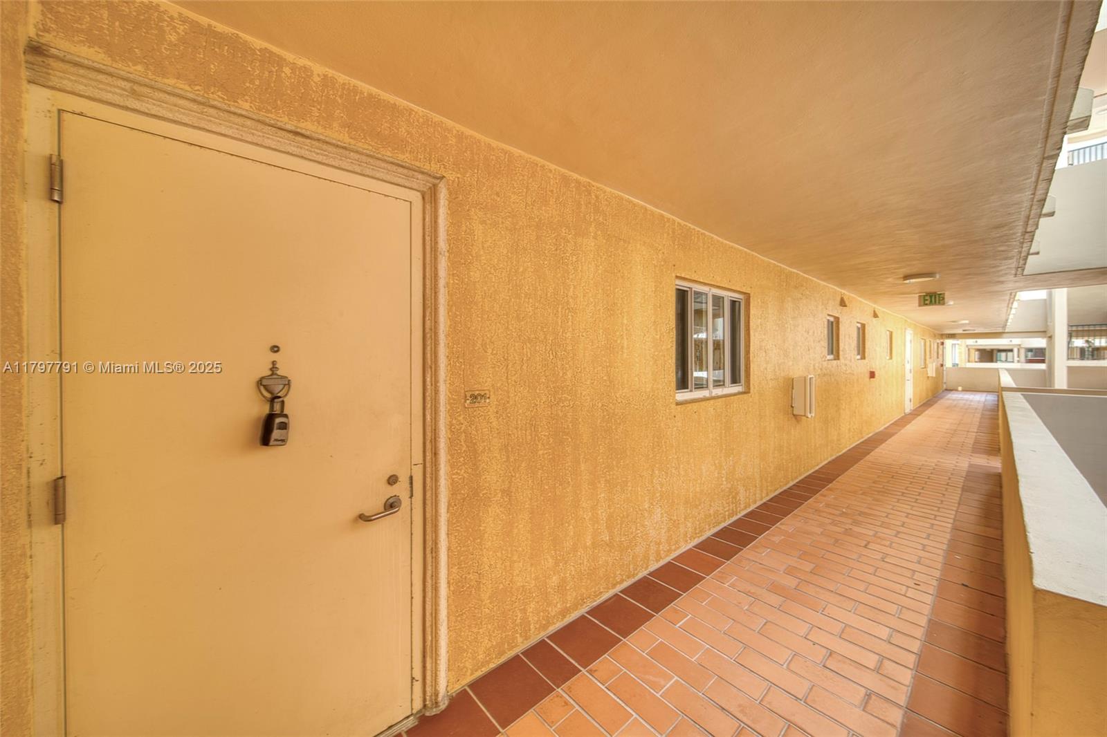 SURFSIDE PALMS CONDO - Residential