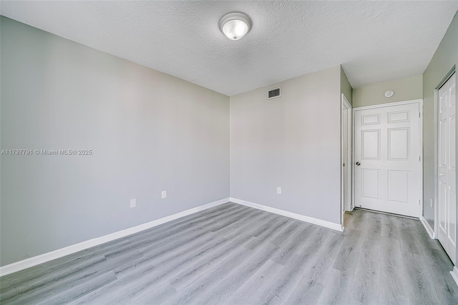 SURFSIDE PALMS CONDO - Residential