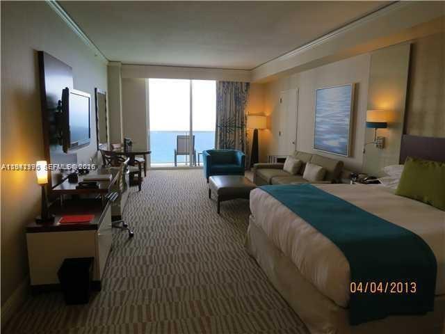 Trump International Beach - Residential