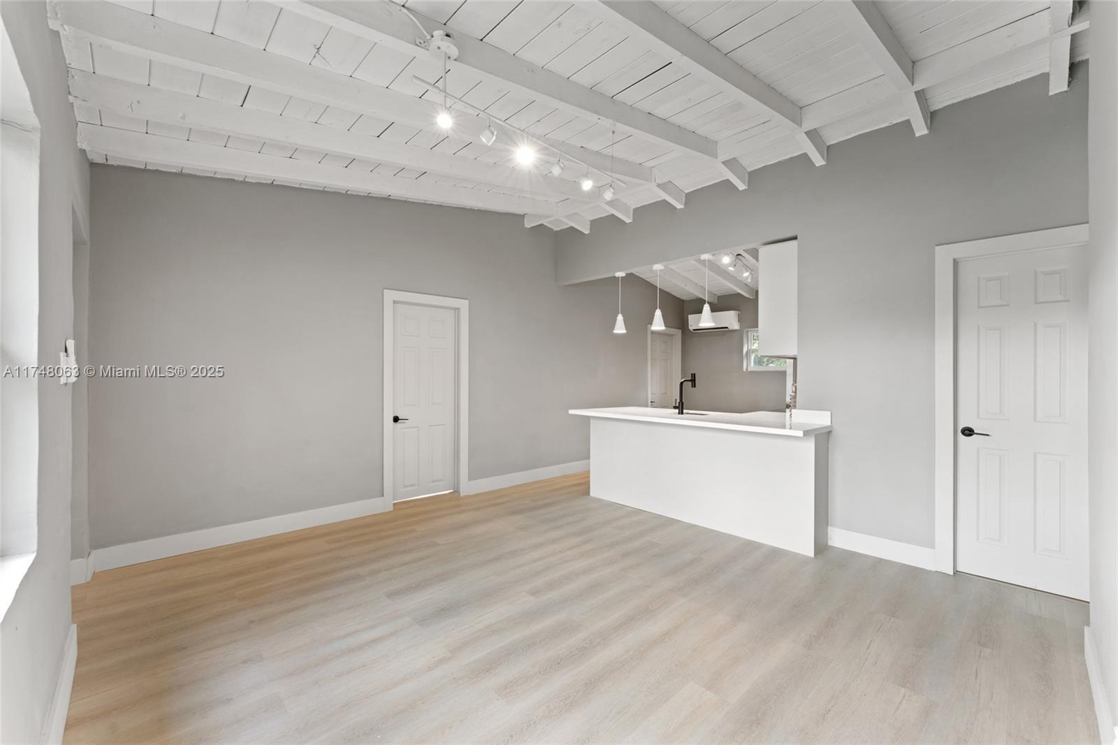 COLLIER CITY - Residential