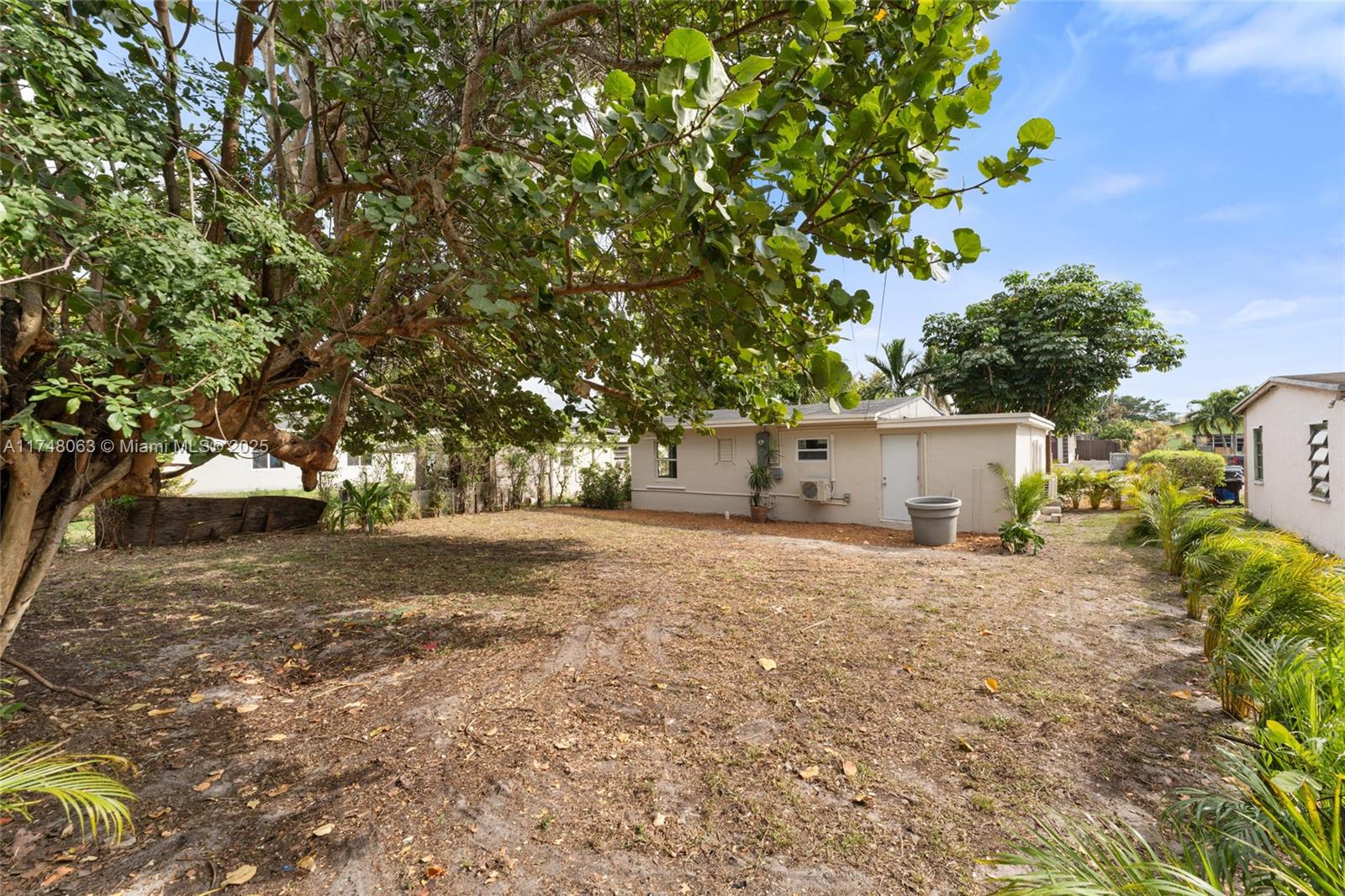 COLLIER CITY - Residential